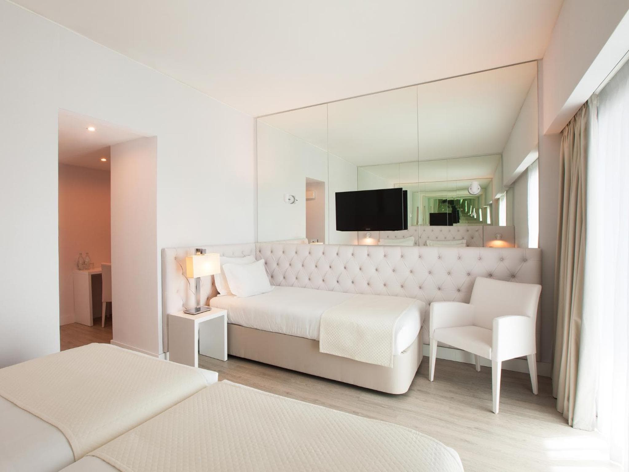 Lutecia Smart Design Hotel — 24