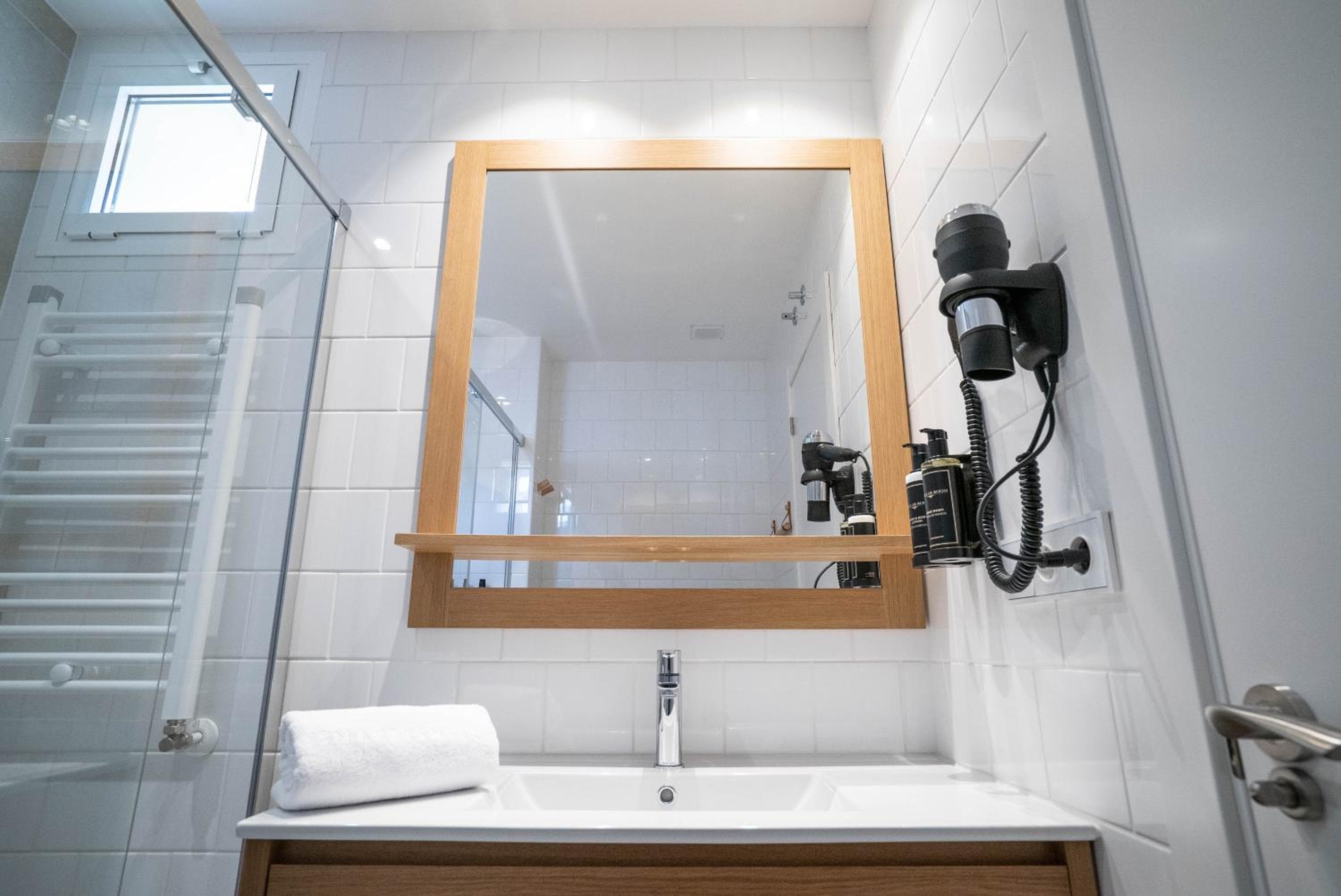 Smartr Madrid Gran Via Apartments — 9