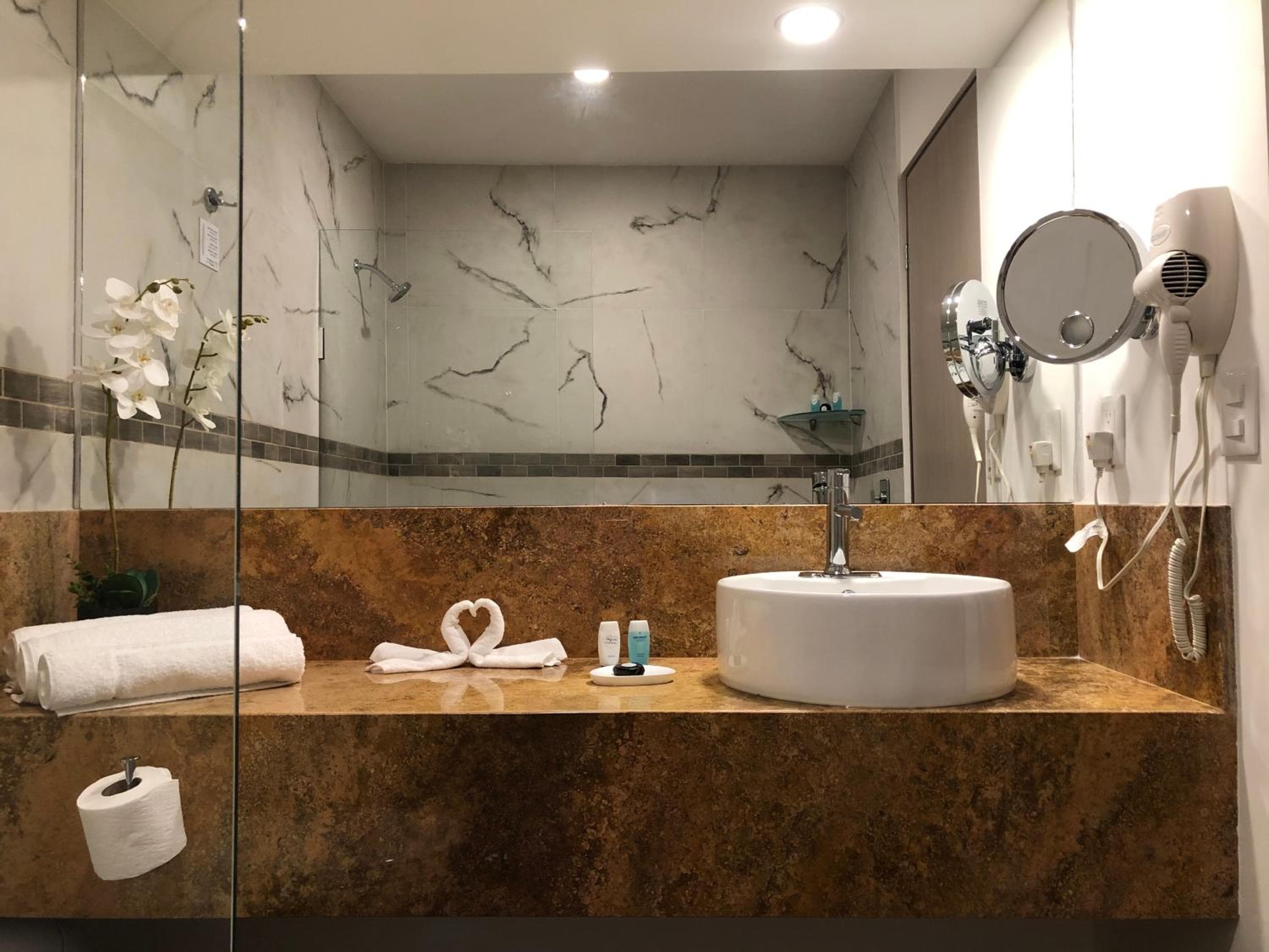 Sky Inn Hotel - Cancun — 12