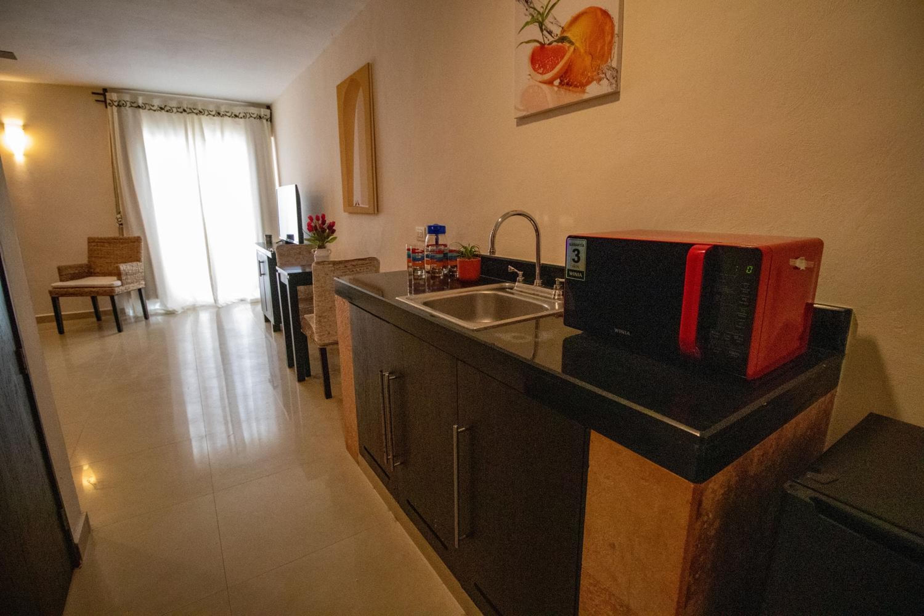 Hotel Villas Segovia Suites Playa del Carmen — 7