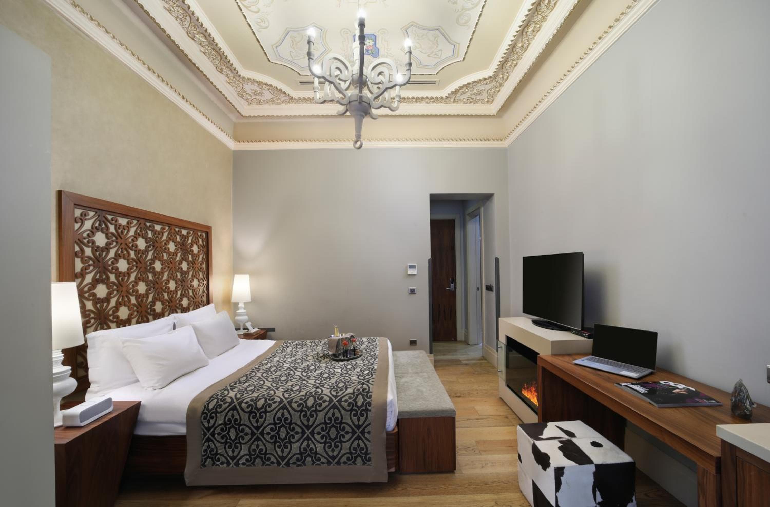 The Story Hotel Pera — 12