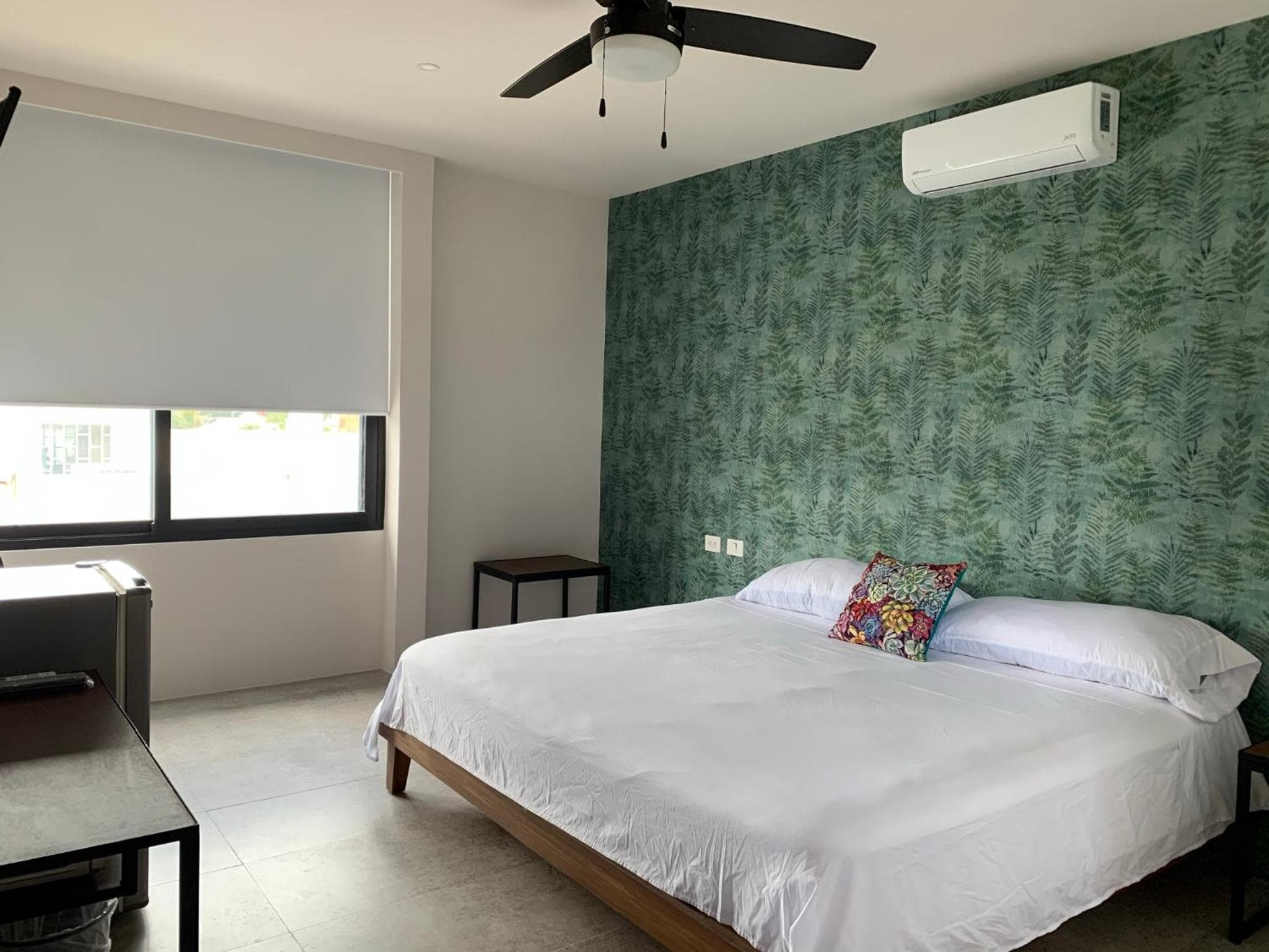 Las Palmas Studios — 20