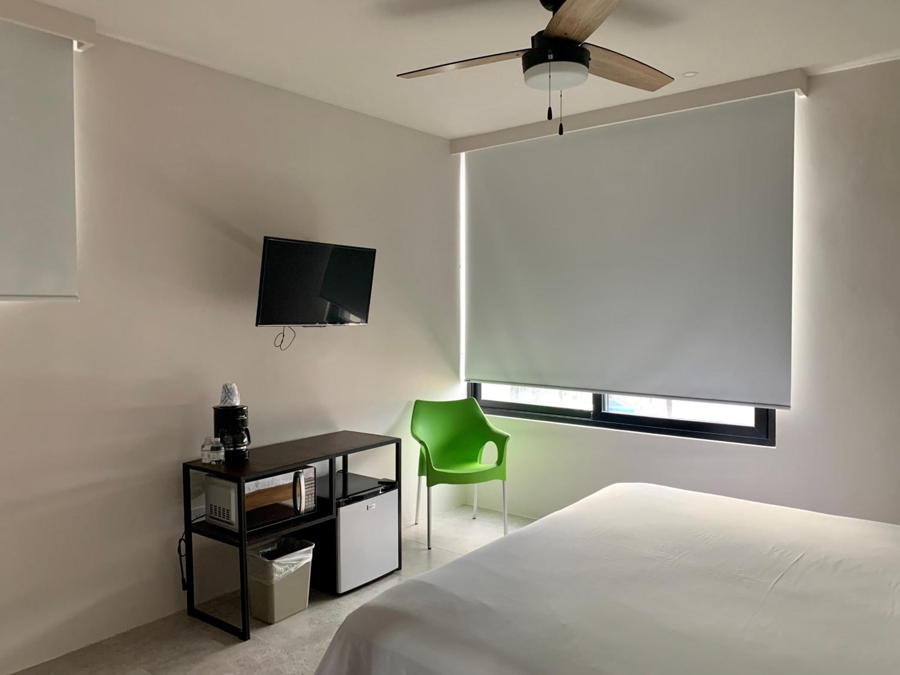 Las Palmas Studios — 19