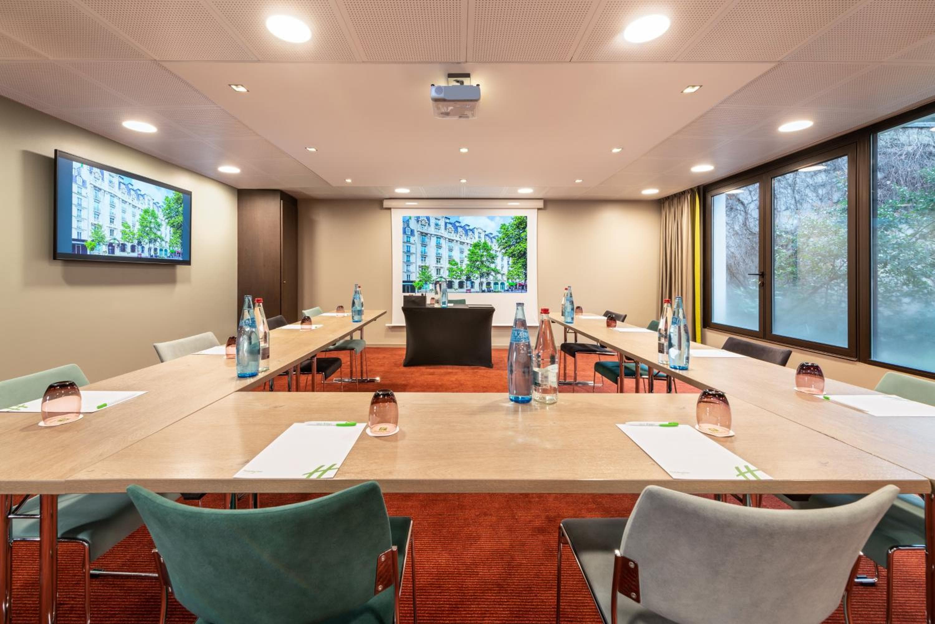 Holiday Inn Paris - Gare de Lyon Bastille by IHG — 4