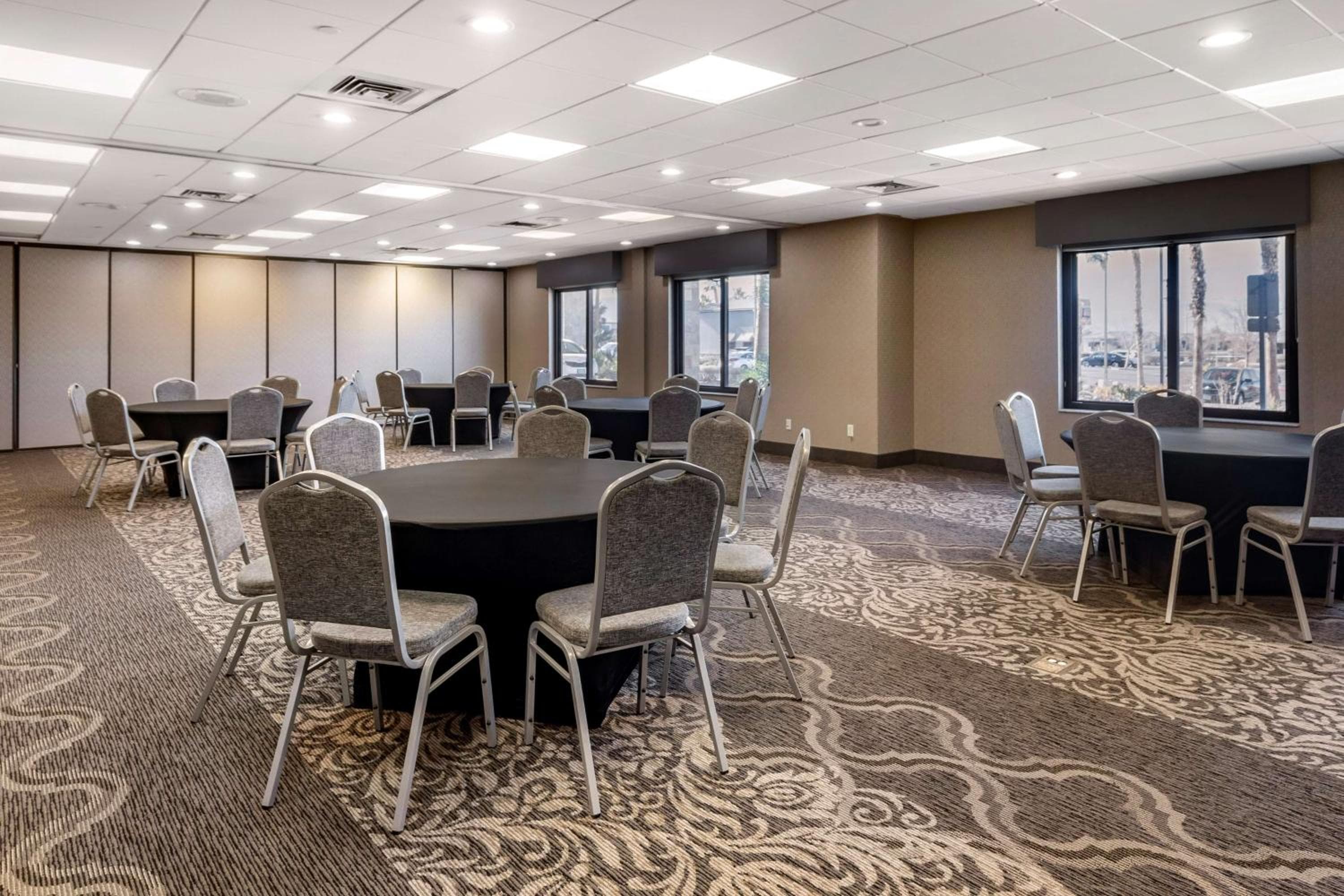 Best Western Plus Las Vegas South Henderson — 16