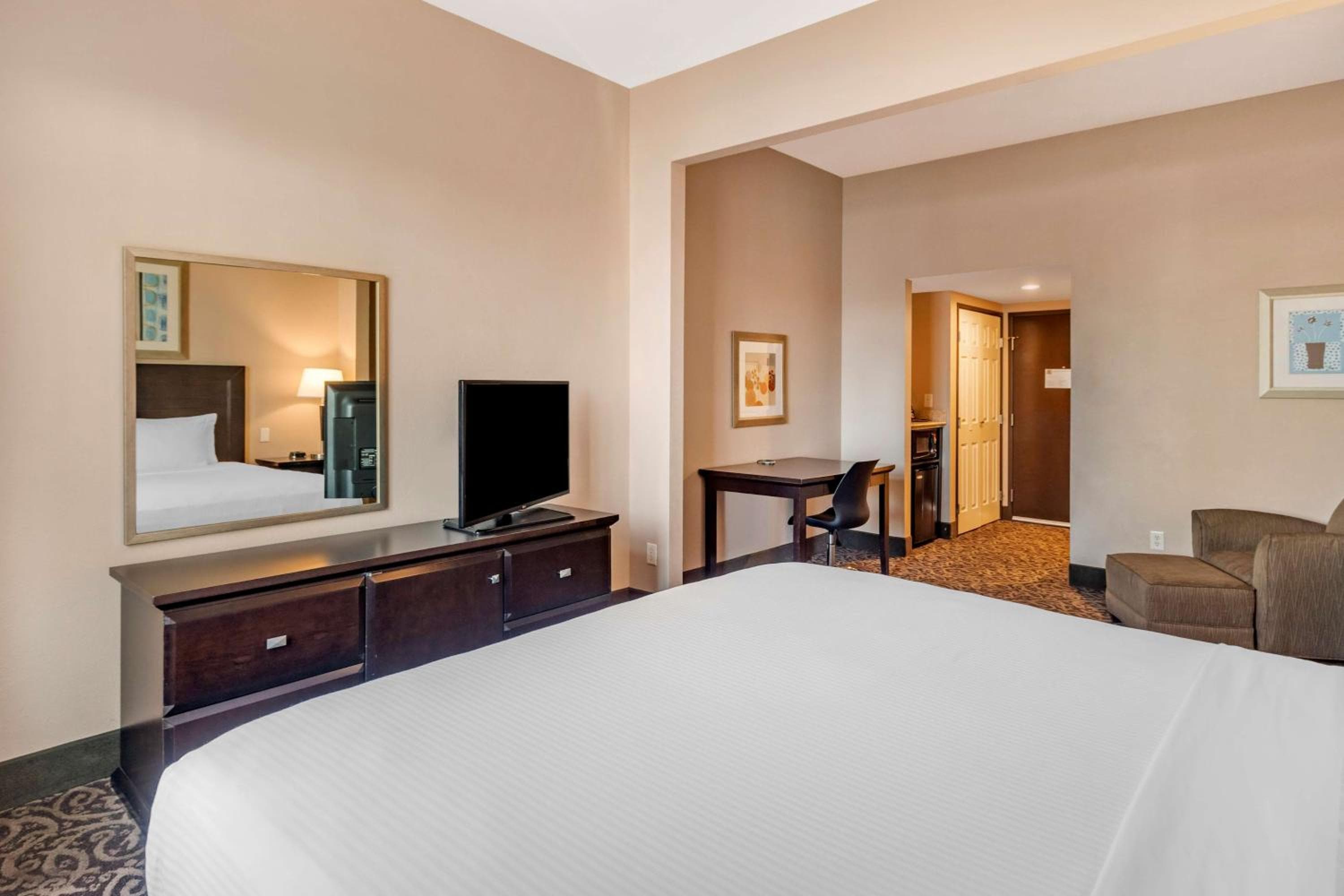 Best Western Plus Las Vegas South Henderson — 8