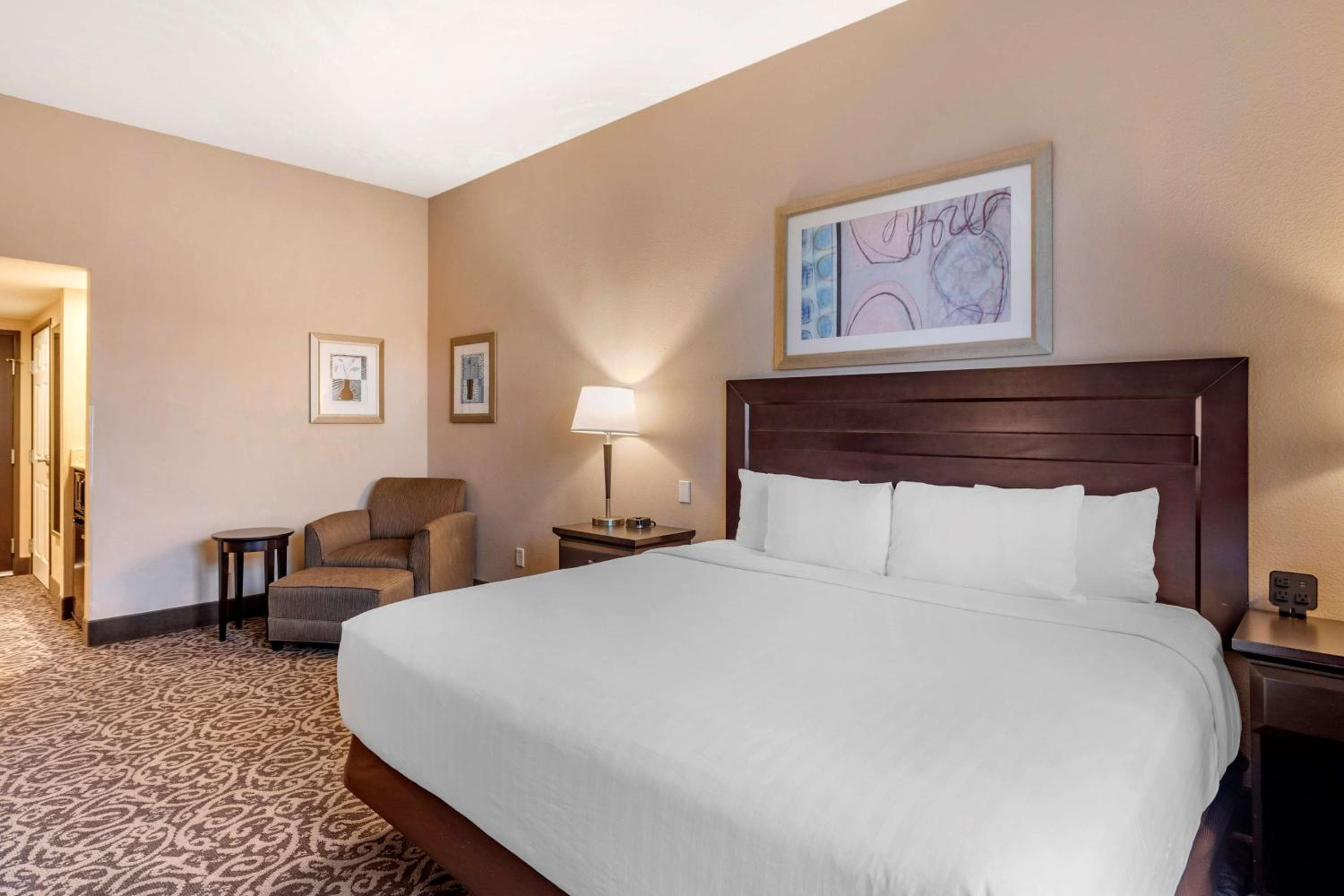 Best Western Plus Las Vegas South Henderson — 11