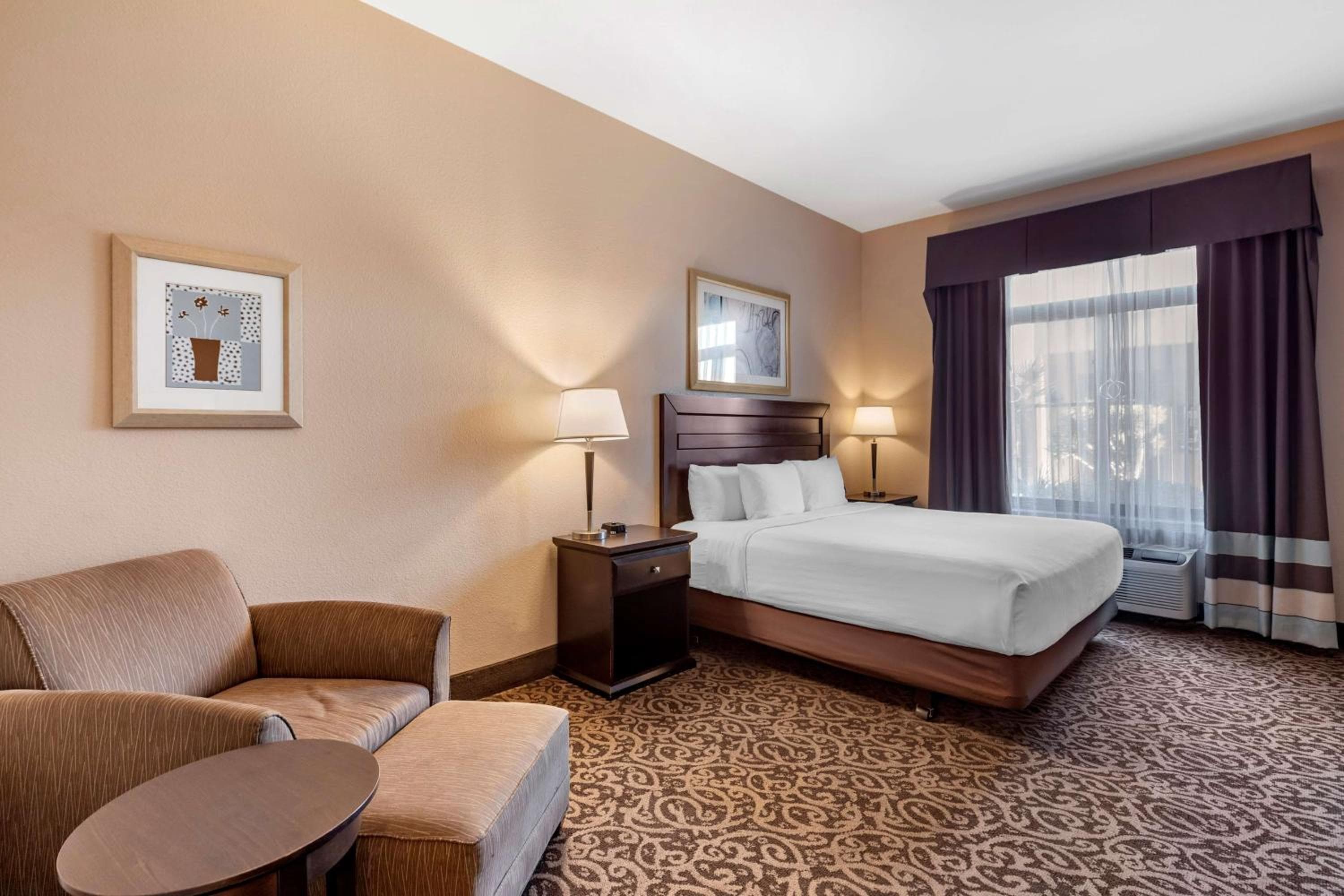 Best Western Plus Las Vegas South Henderson — 13