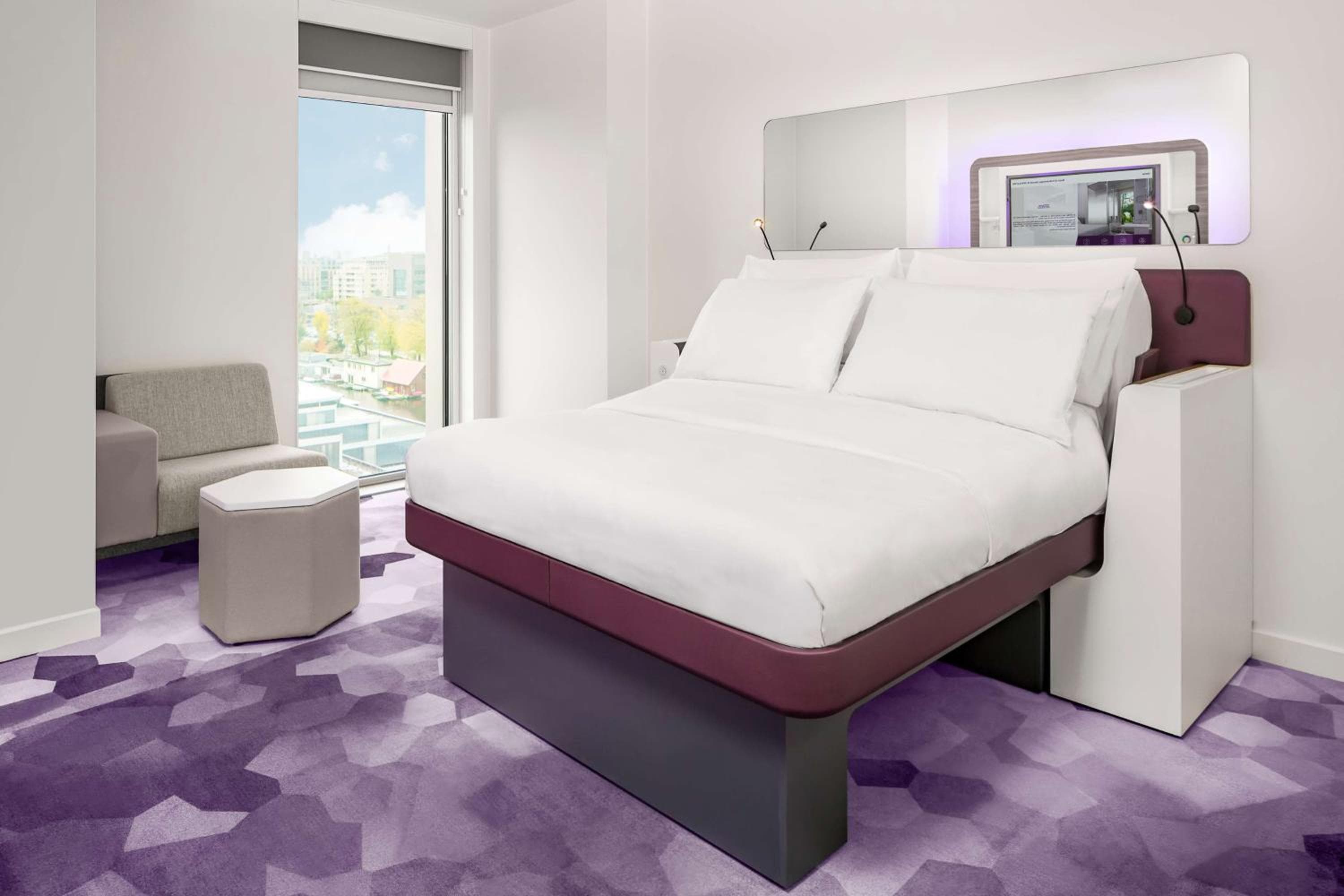 YOTEL Amsterdam — 11