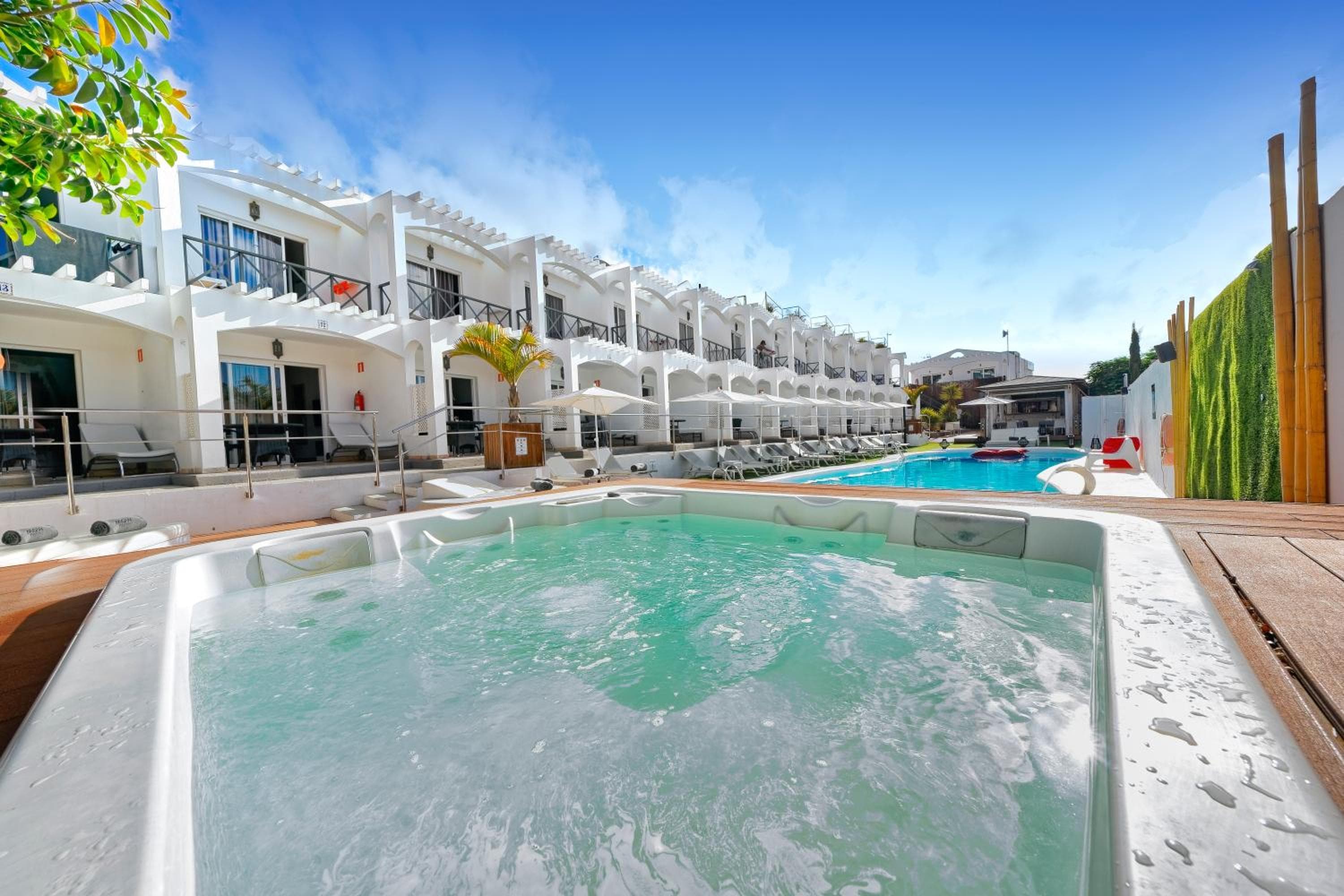Vista Bonita - Gay and Lesbian Only Resort — 4