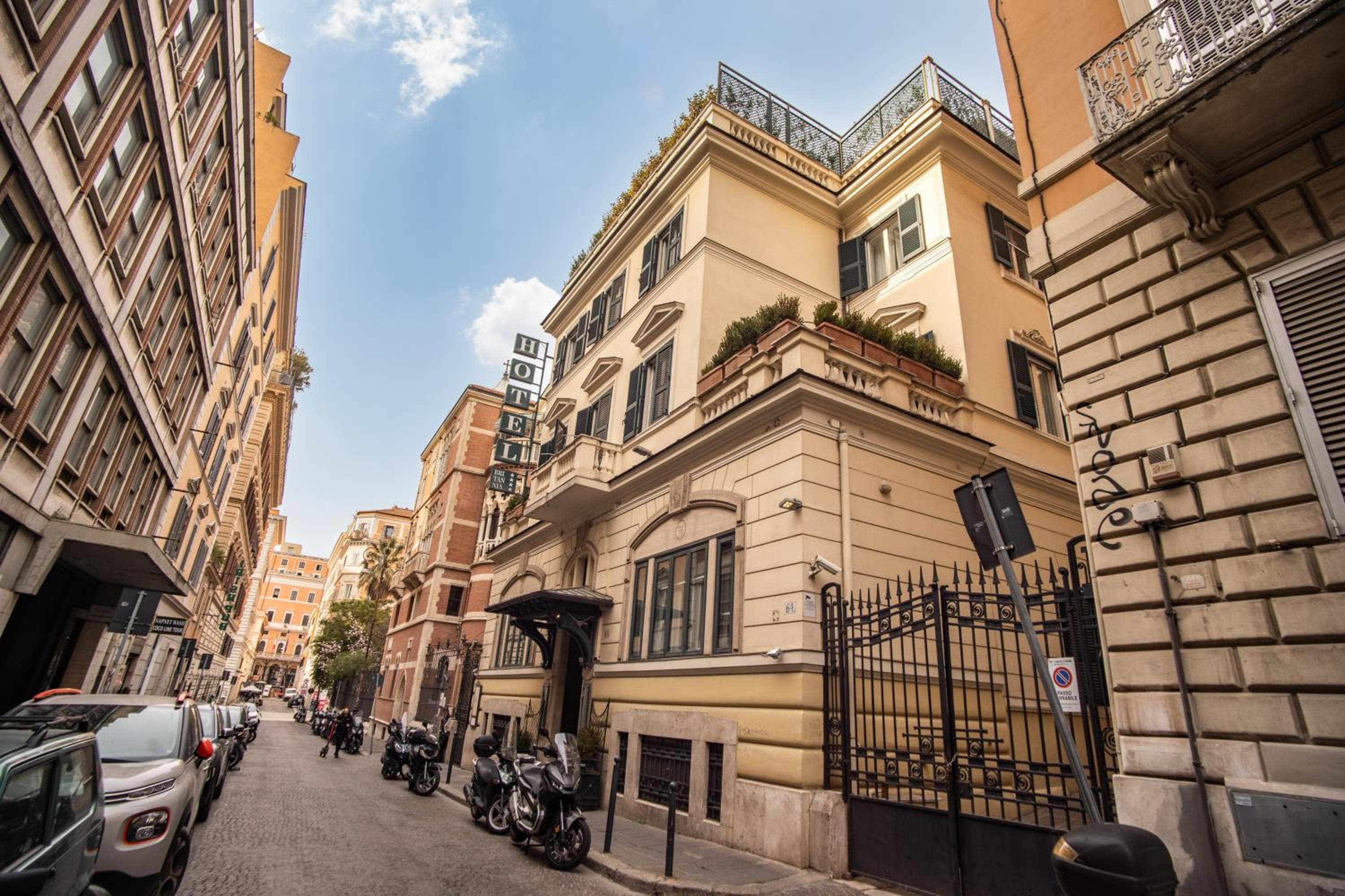 Das Britannia Hotel — 27