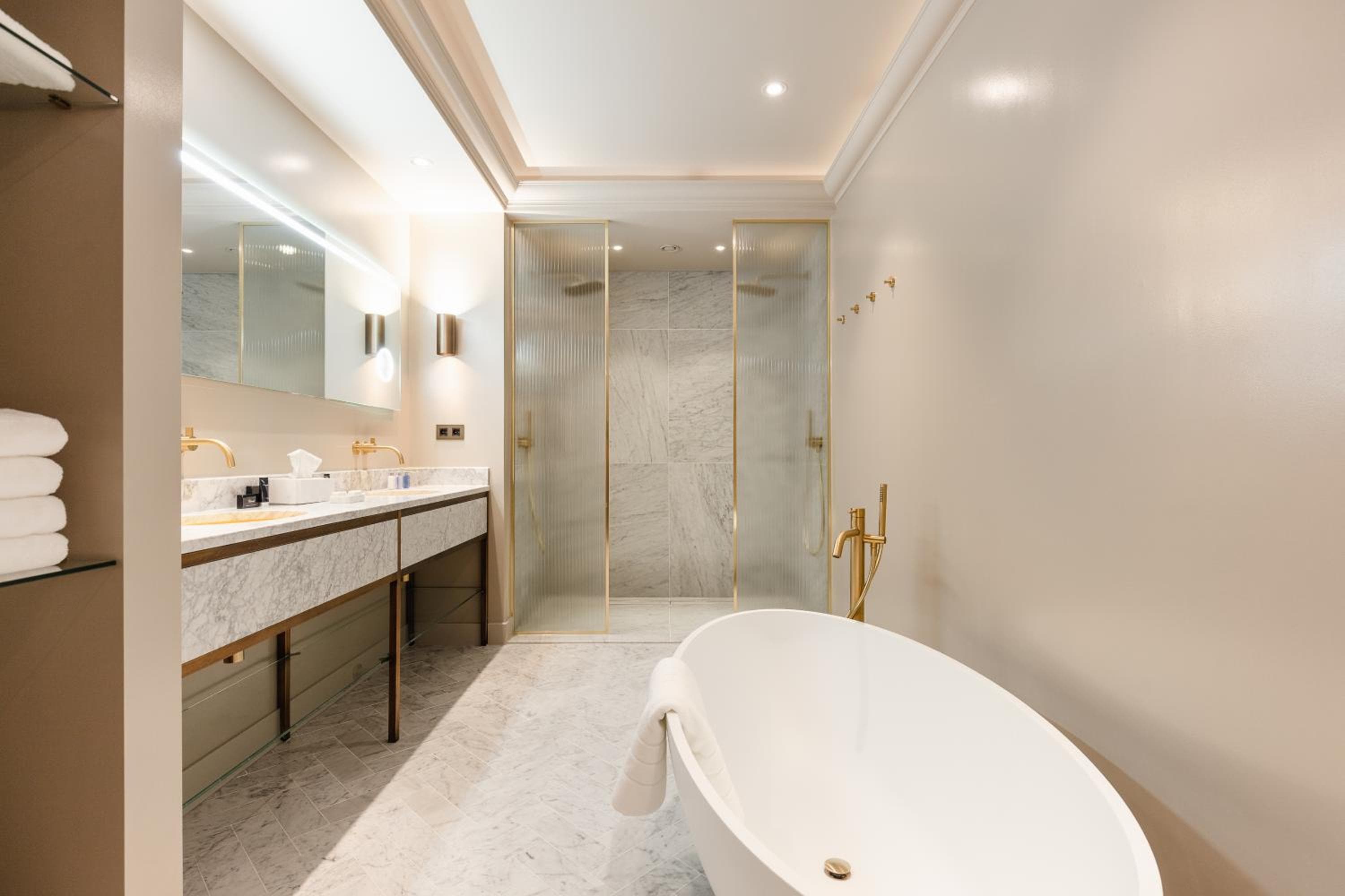 Albergo 717 — 5