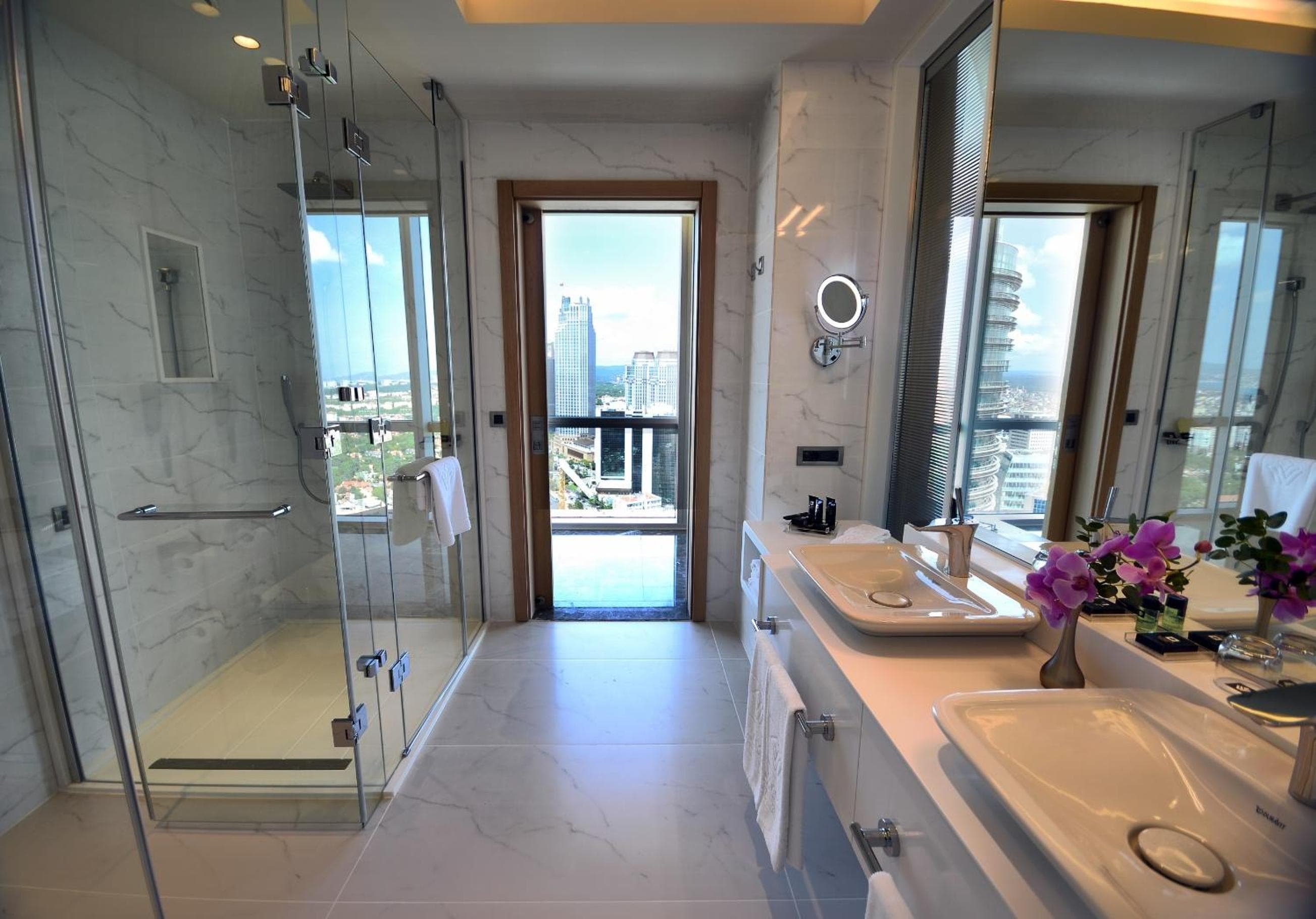 Wyndham Grand Istanbul Levent Hotel & Conference Center — 25