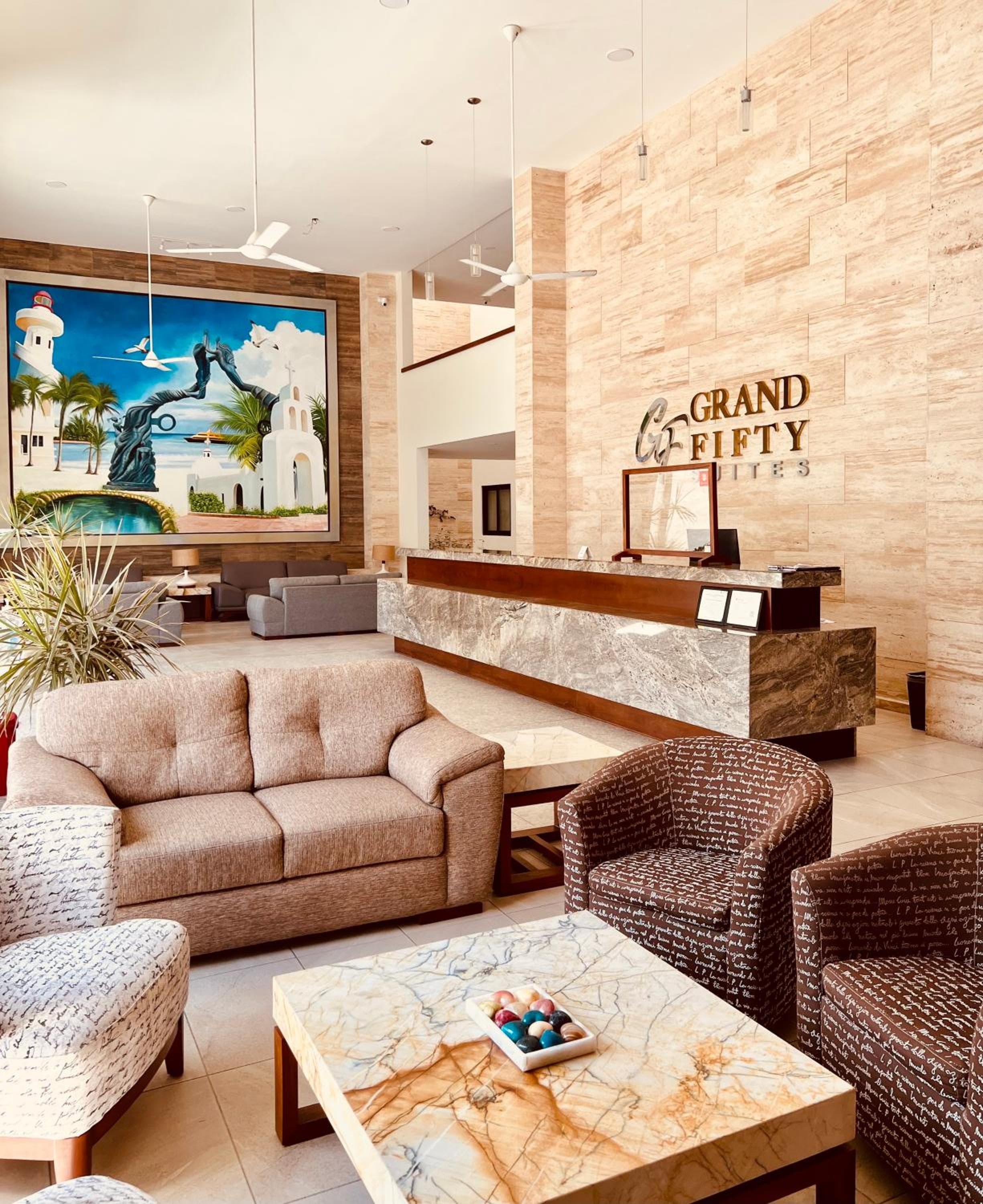 Grand Cincuenta Suites — 9