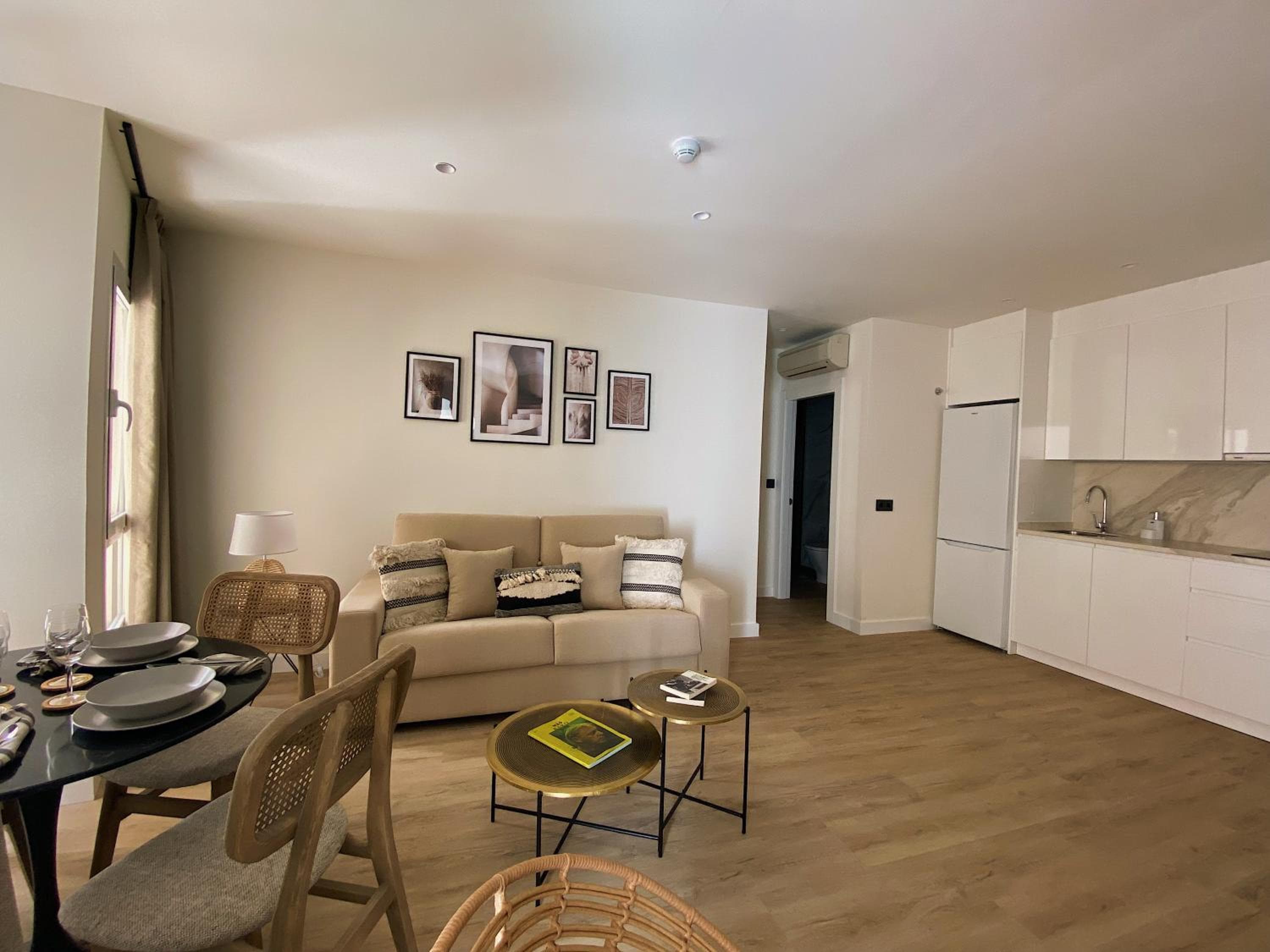 Apartments Málaga Premium - Calle San Telmo — 1