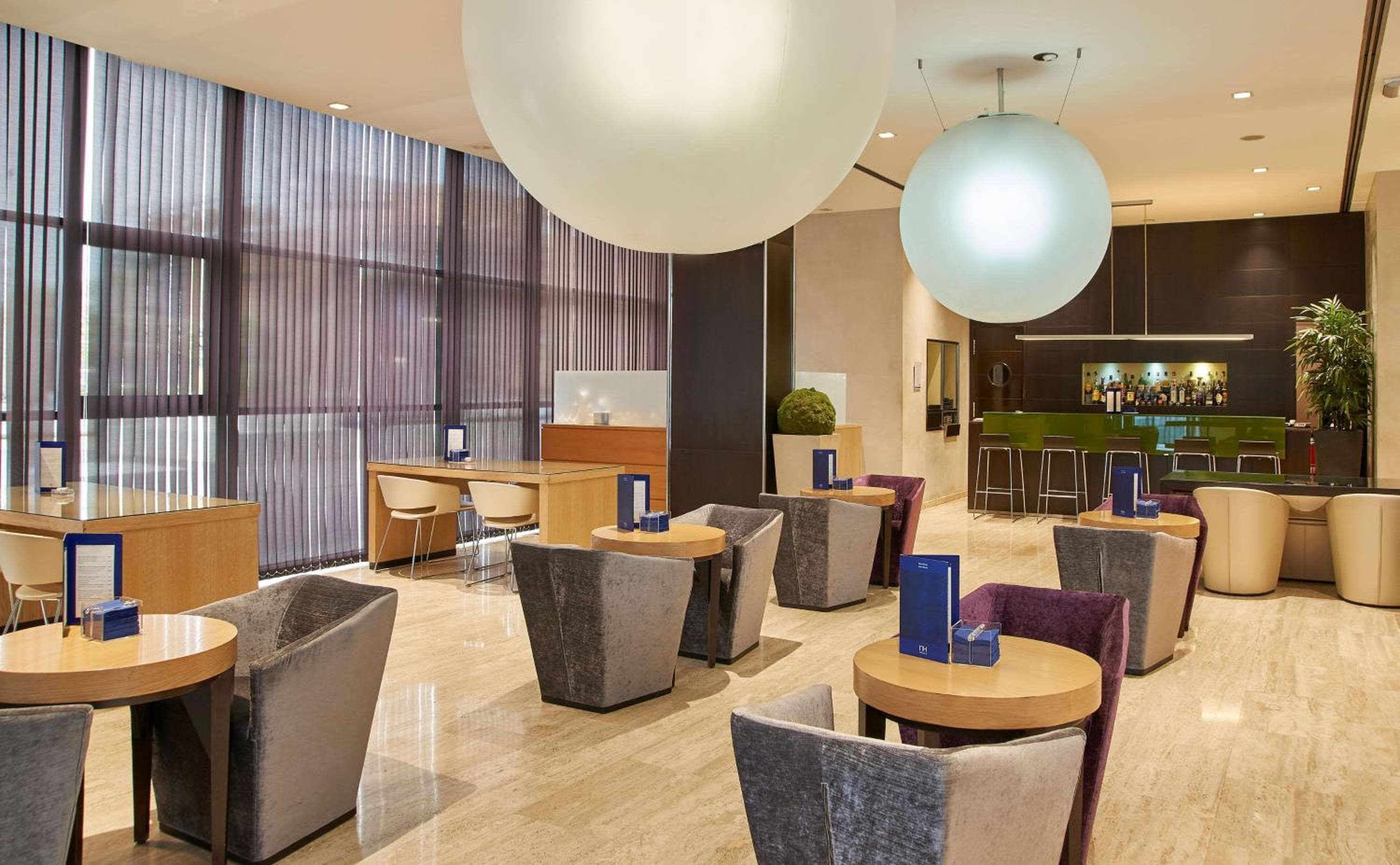 NH Siviglia Plaza de Armas — 18
