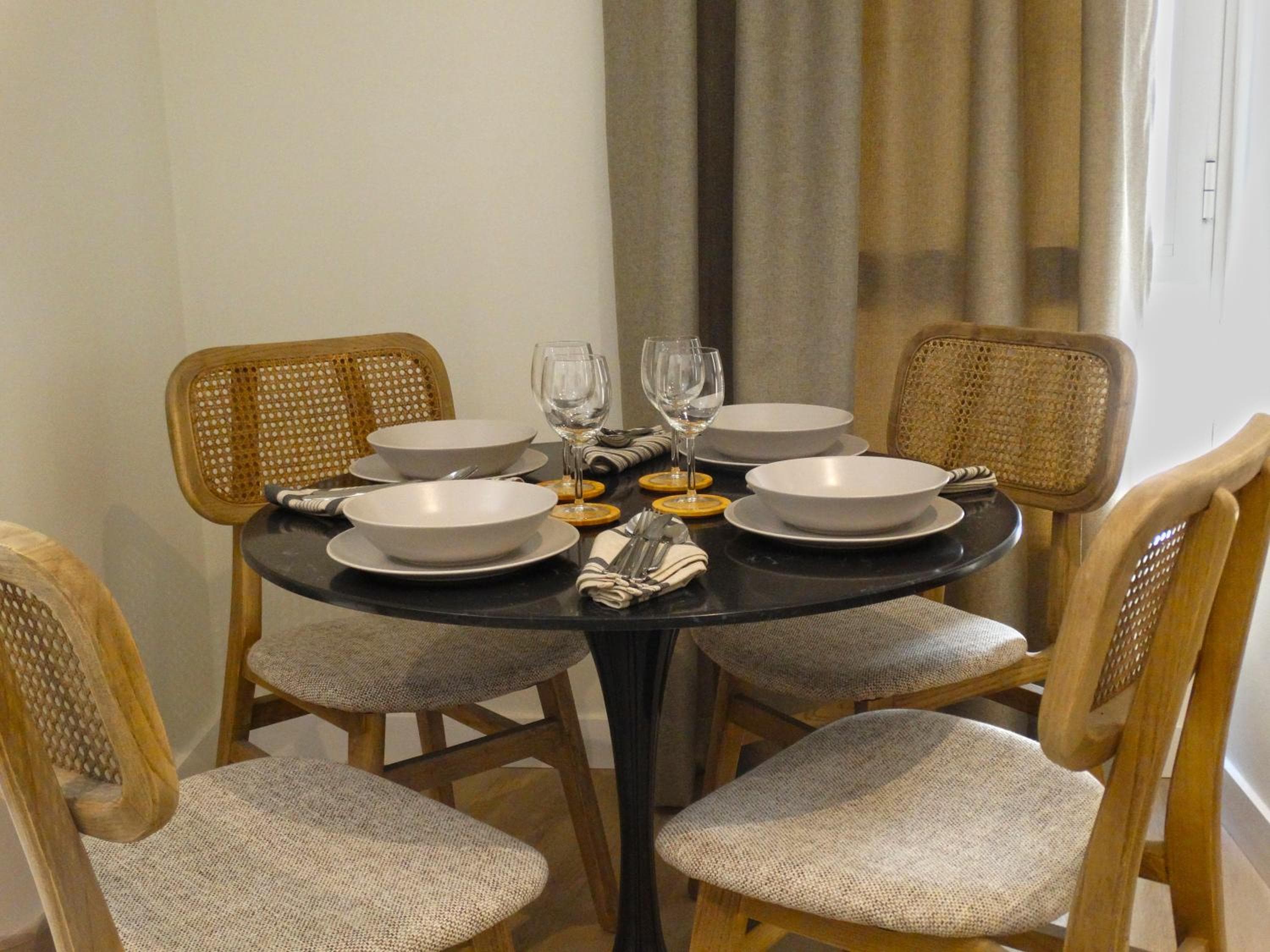 Apartments Málaga Premium - Calle San Telmo — 28