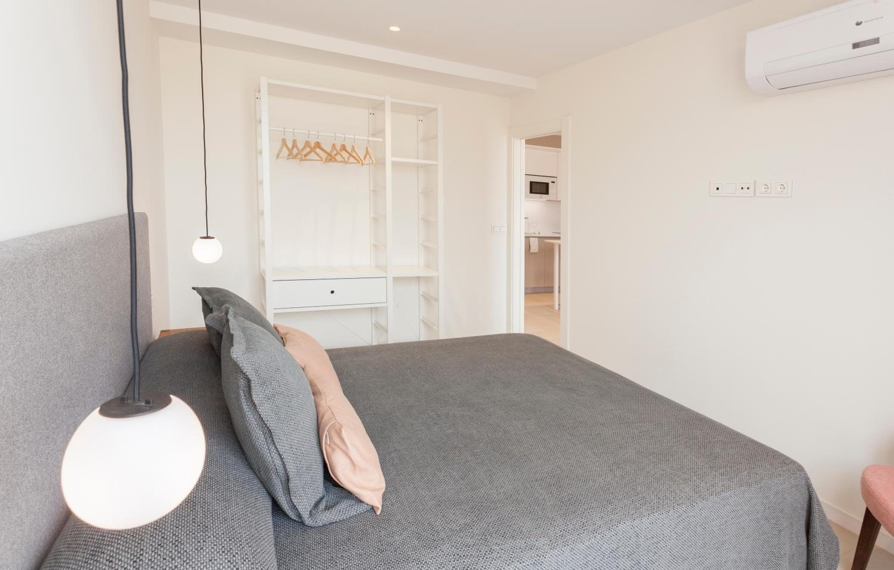 Apartamentos Málaga Premium - Calle Granada — 13