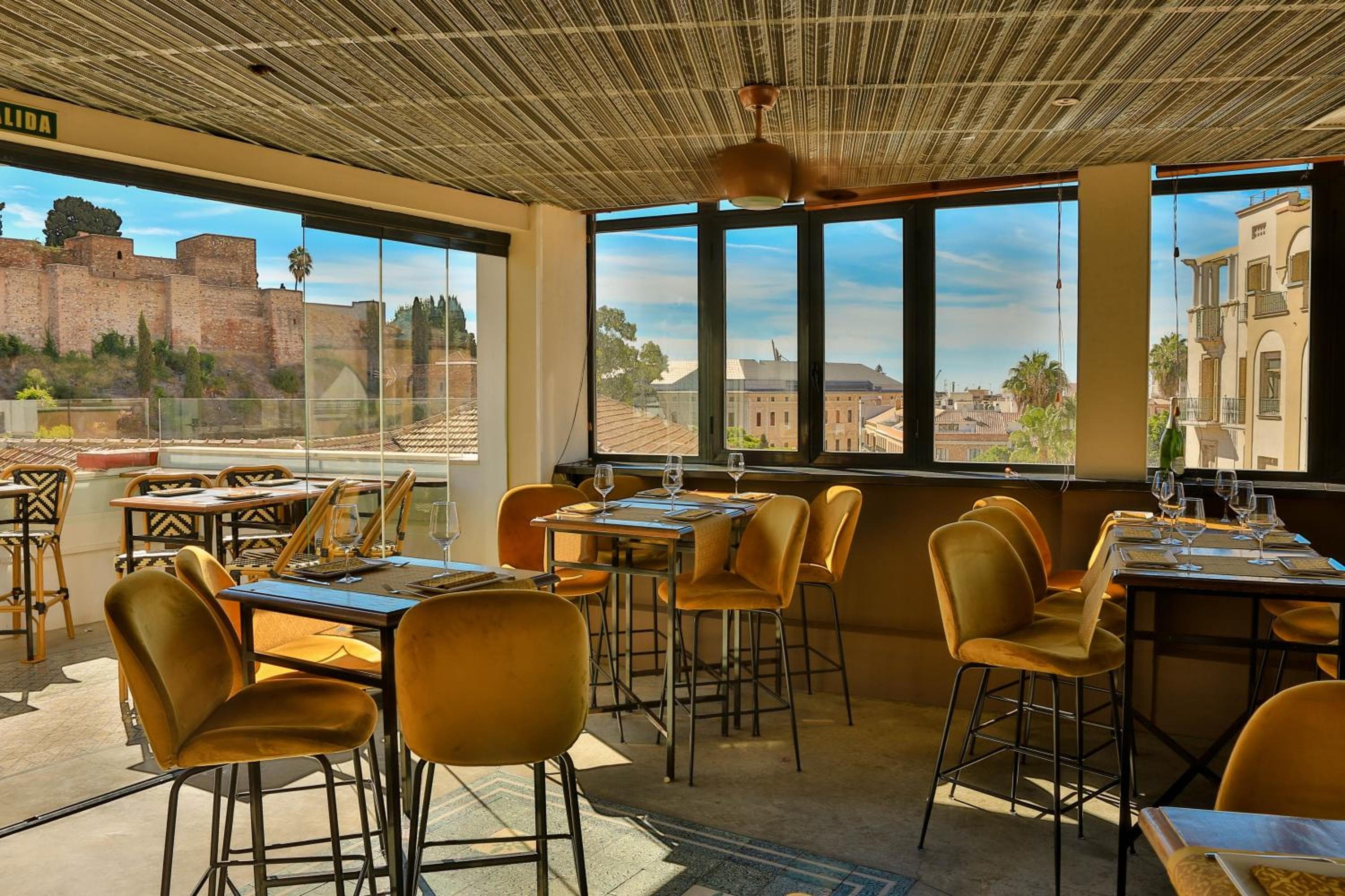 Alcazaba Premium Hotel — 30