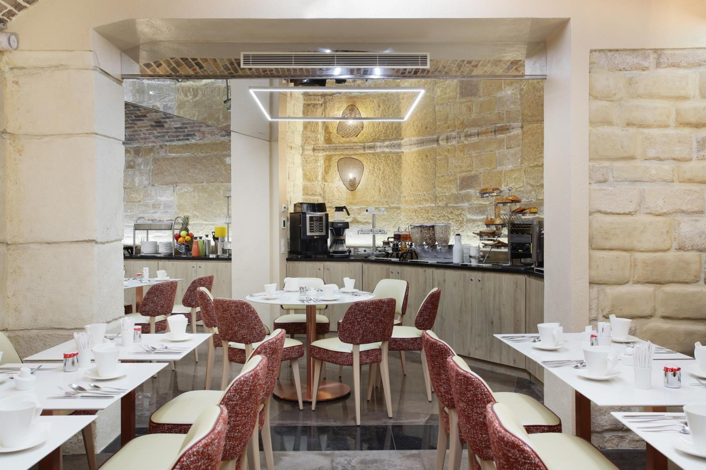 Grand Hotel Saint Michel — 8