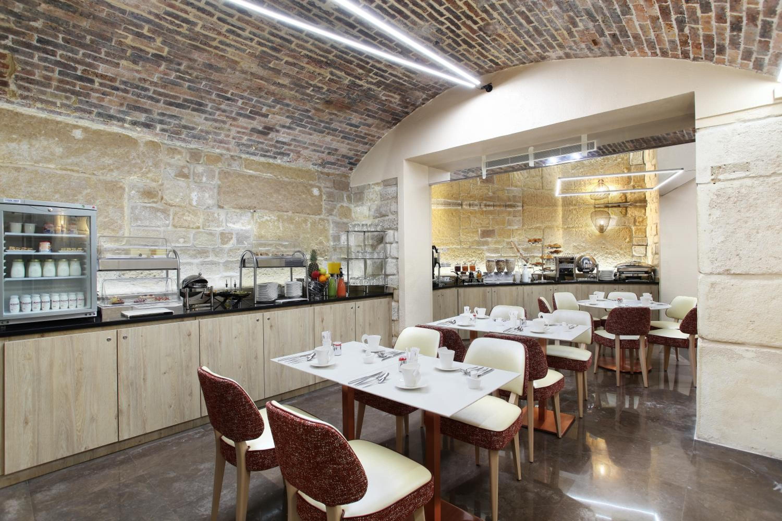 Grand Hotel Saint Michel — 10