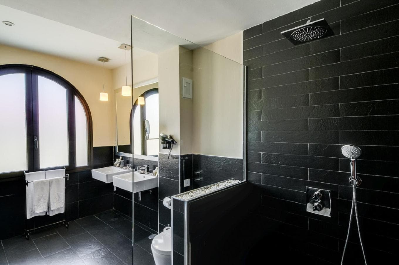 Suites Murillo Alcázar — 8