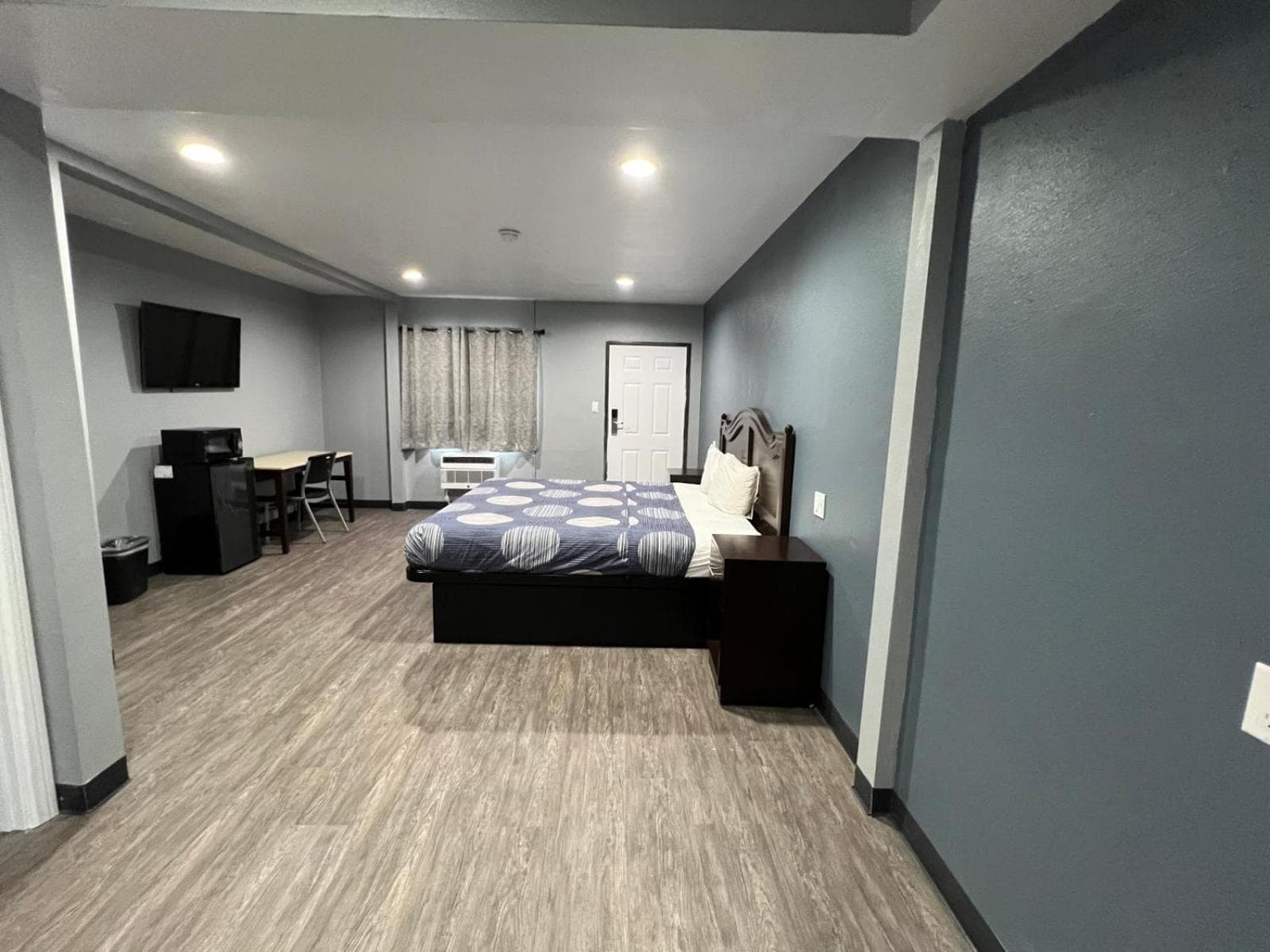 Cornett Motel — 22