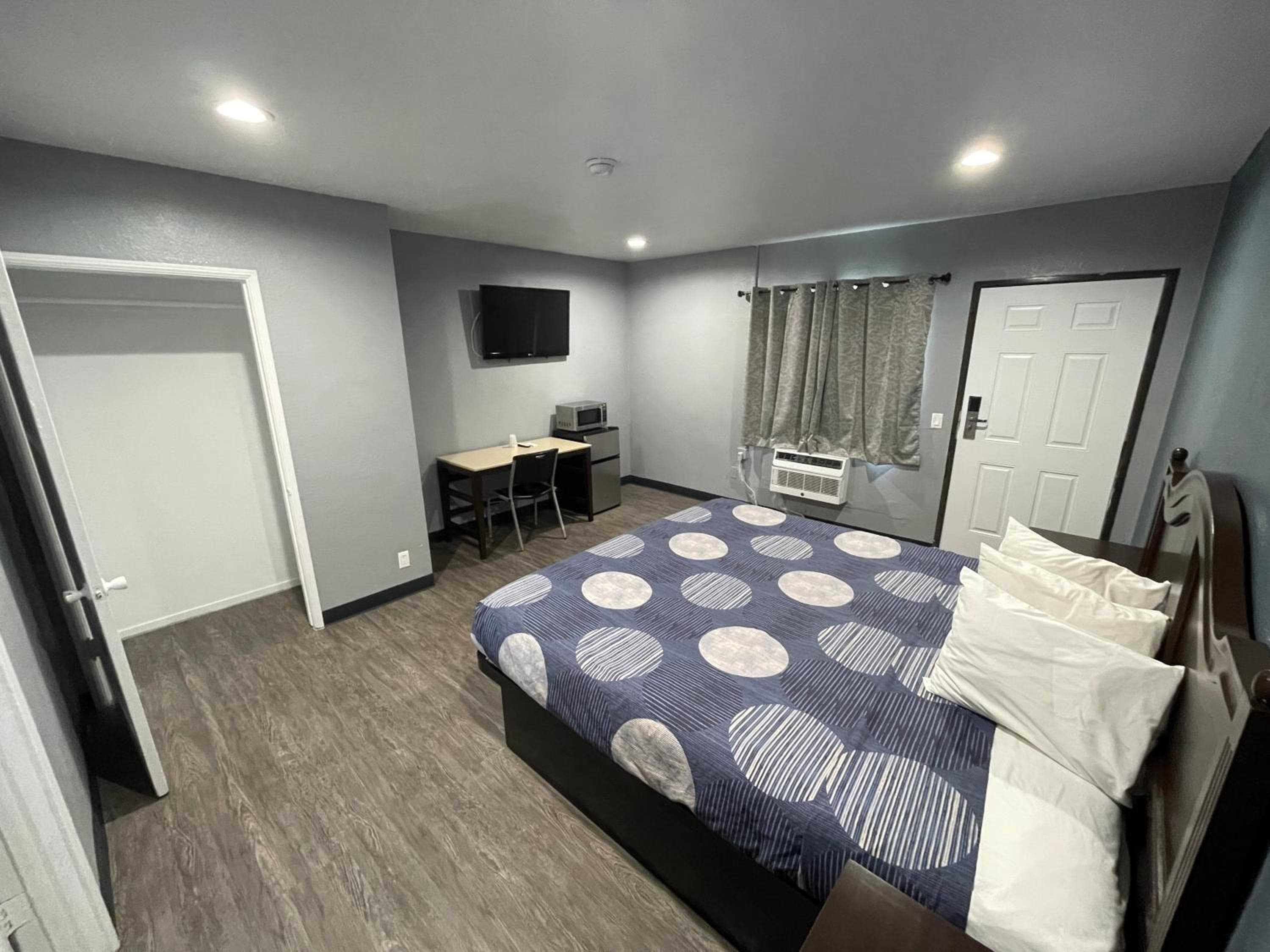Cornett Motel — 10