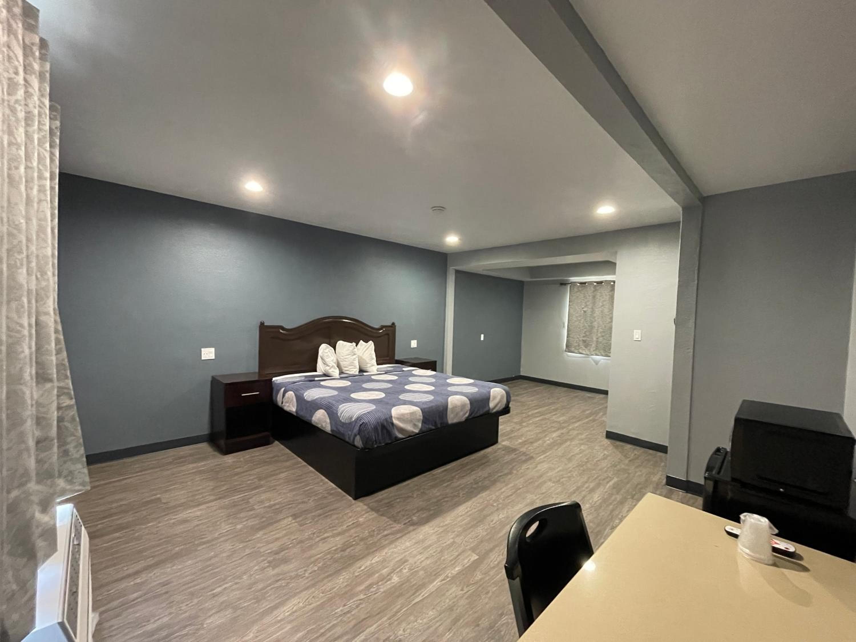 Cornett Motel — 5