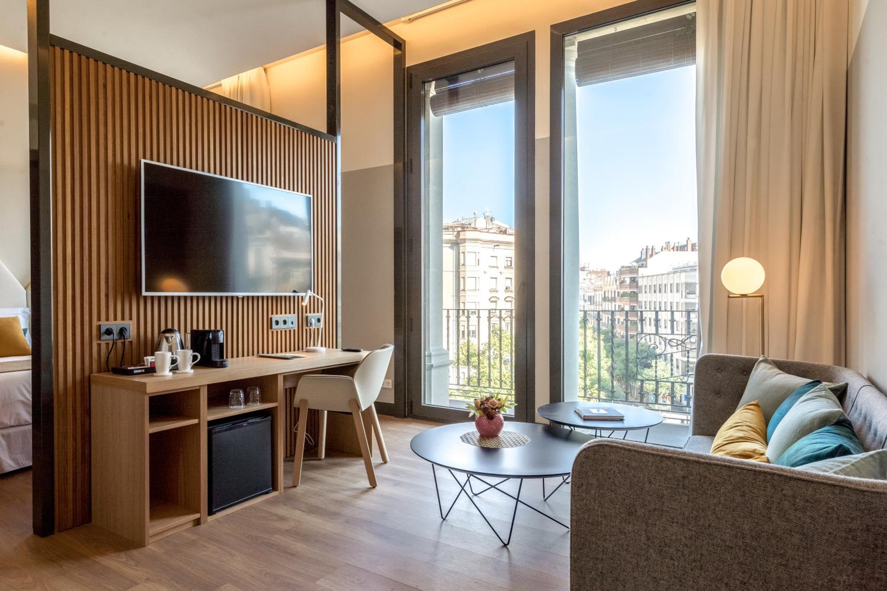 Occidental Diagonal 414 — 16