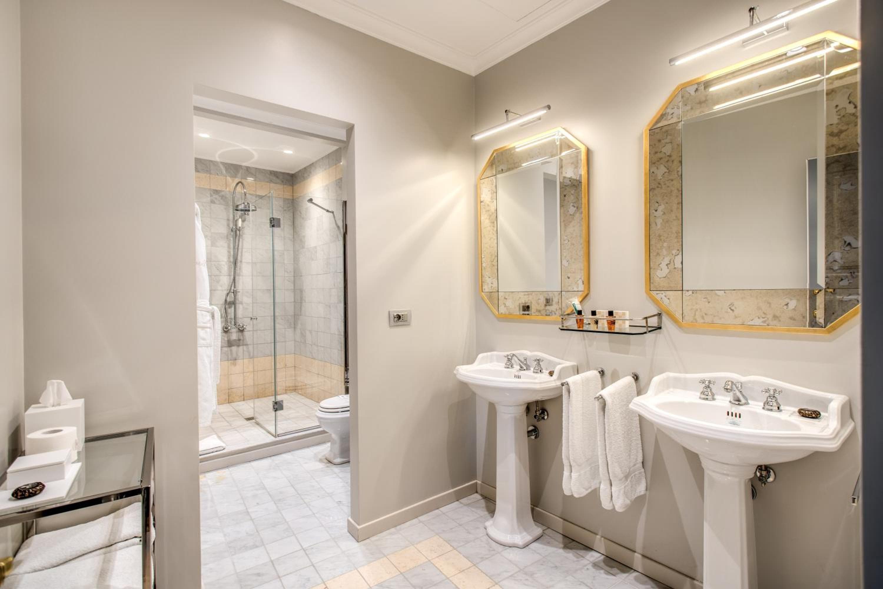 Martius Private Suites Hotel — 11