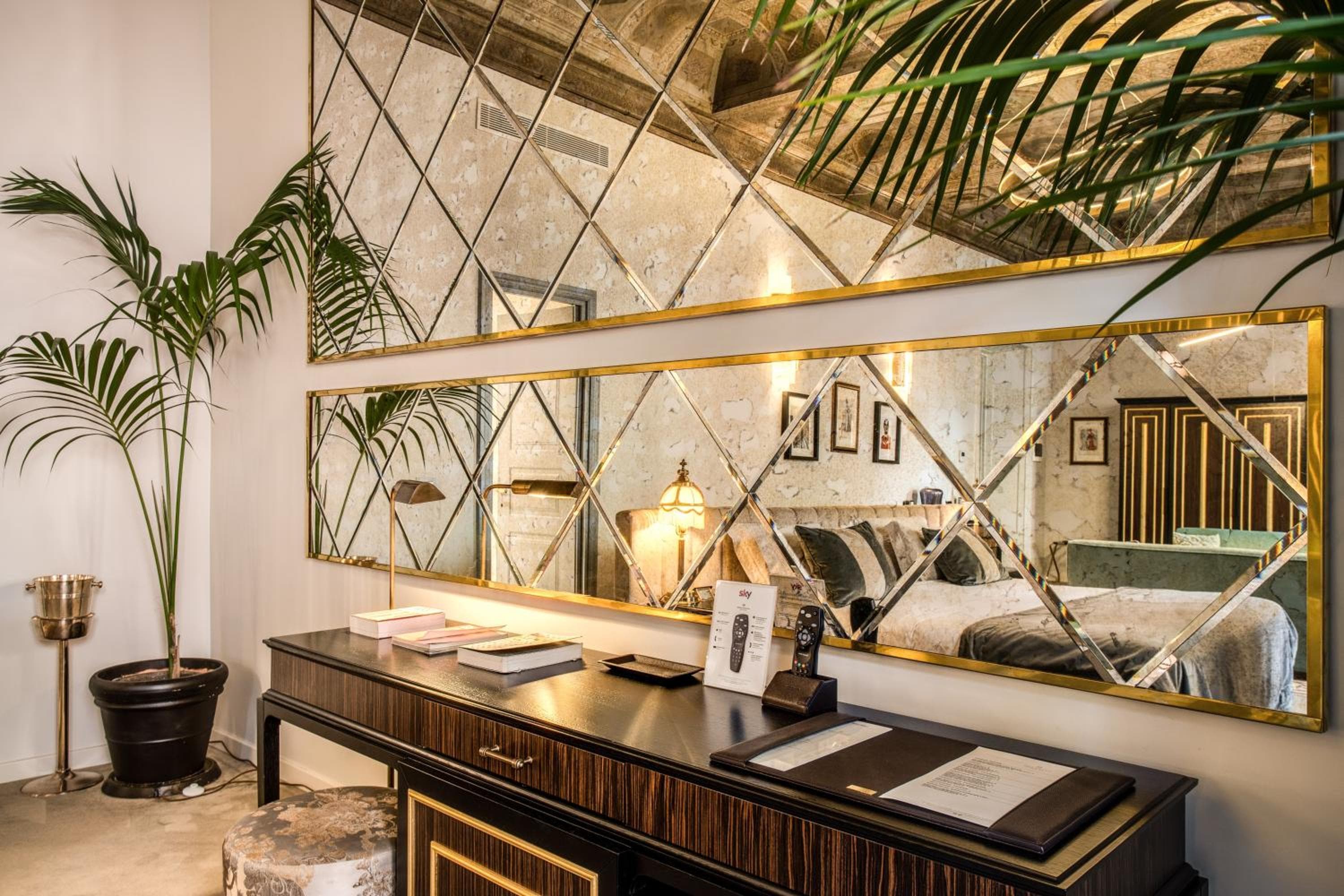 Martius Private Suites Hotel — 30