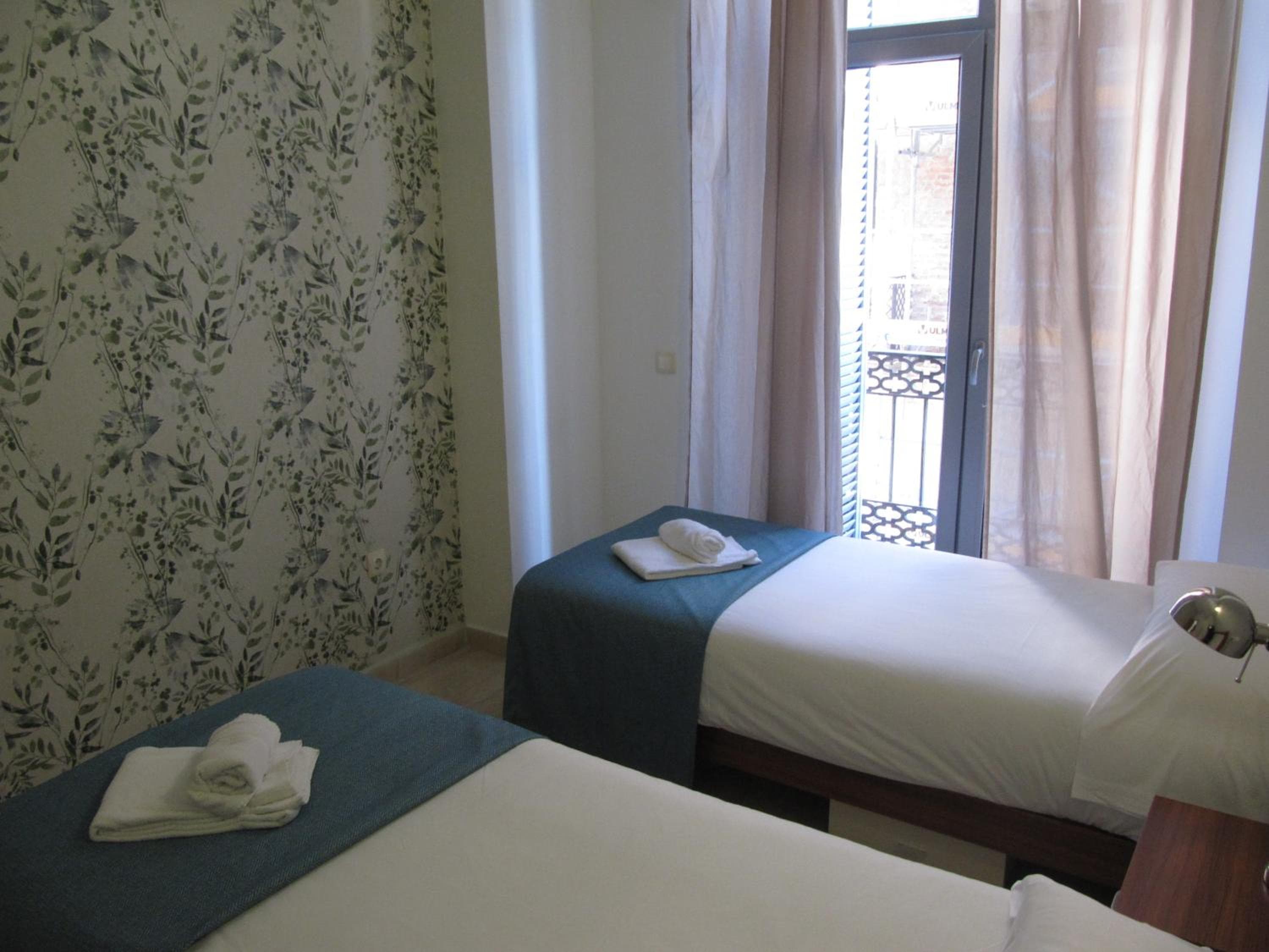 Life Apartments Alameda Colón — 9