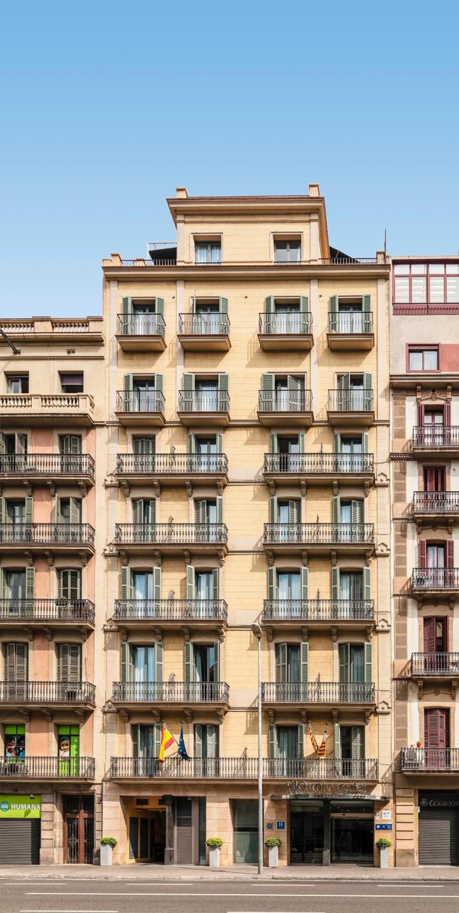 H10 Universitat — 17