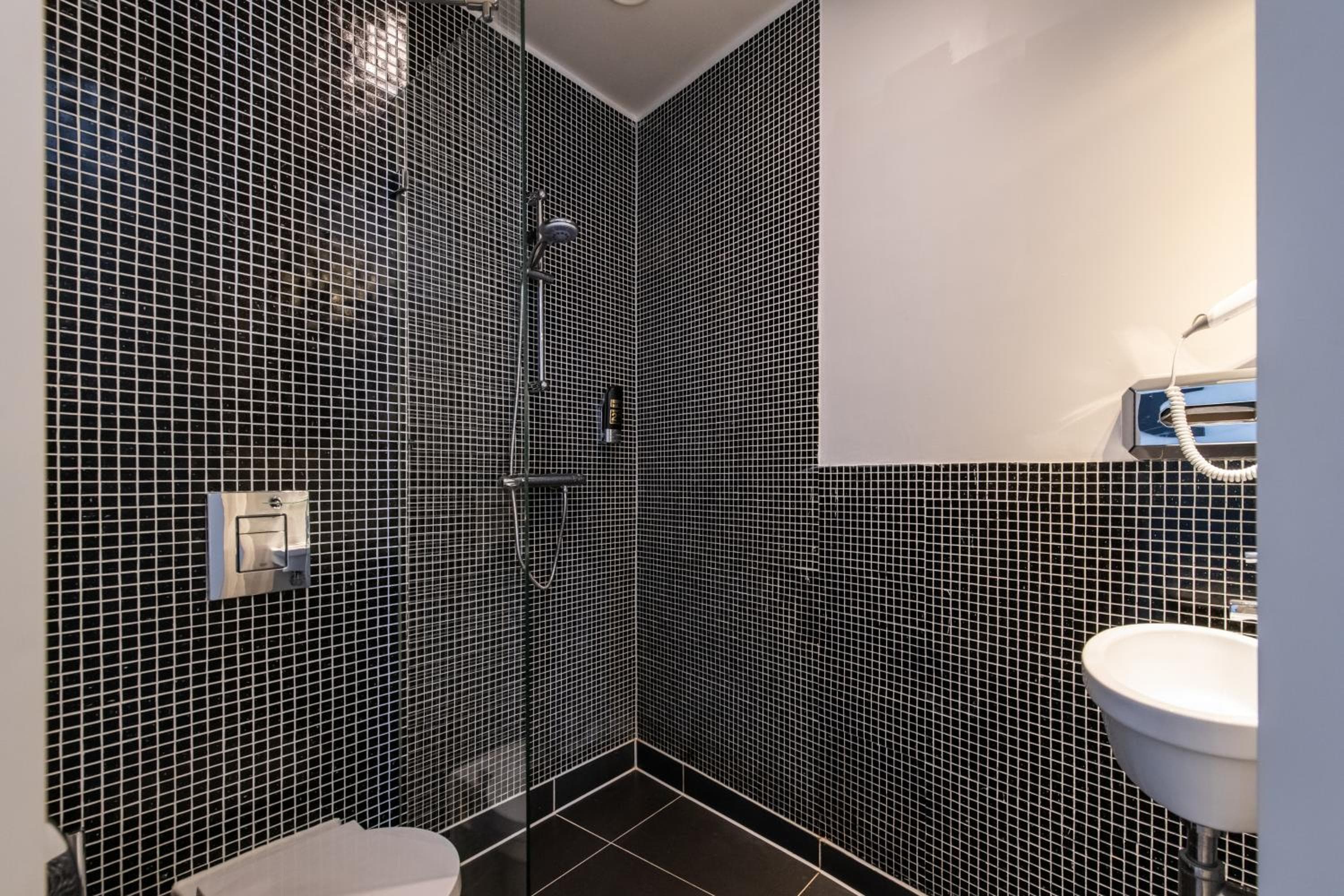 Acostar Hotel — 17