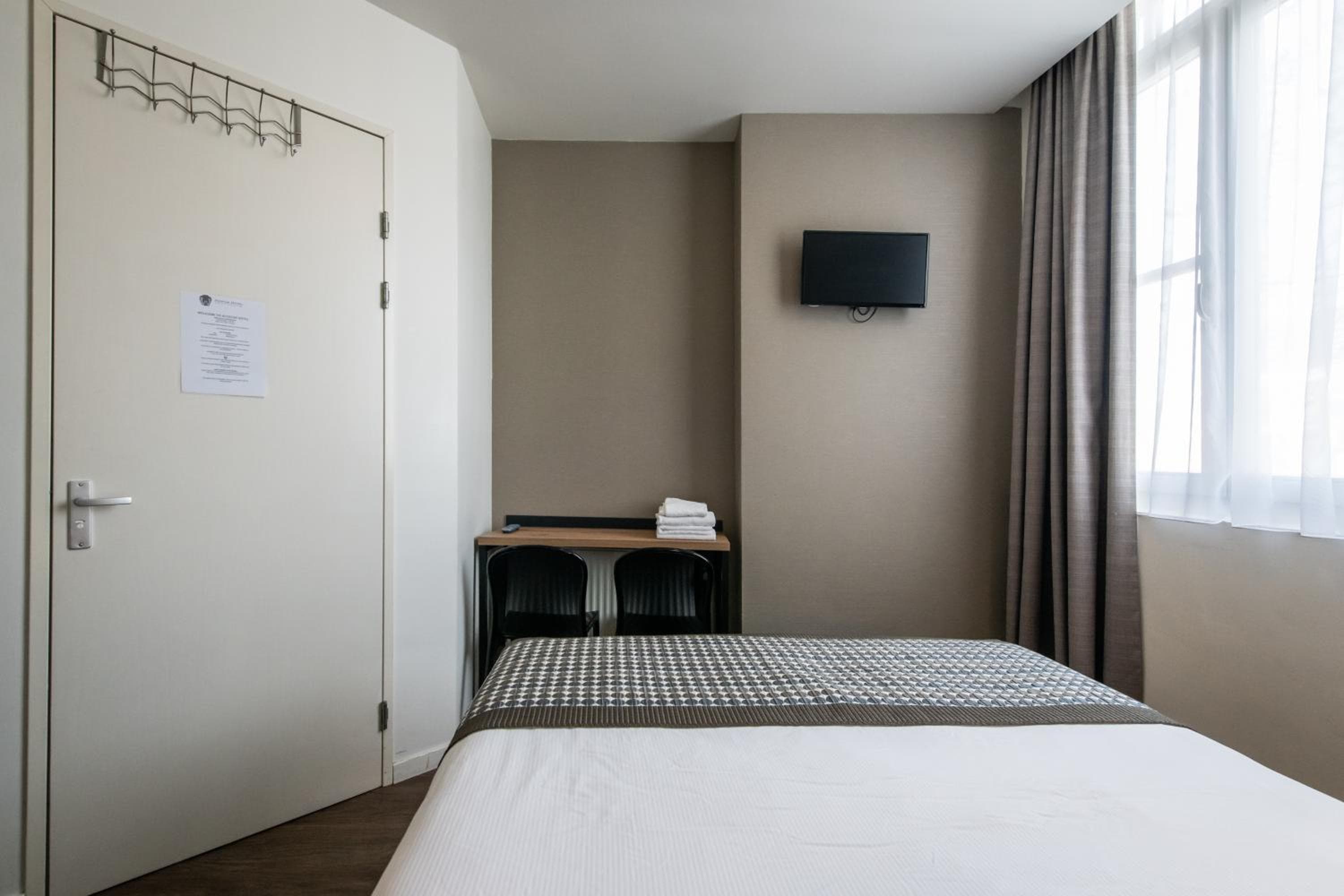 Acostar Hotel — 27