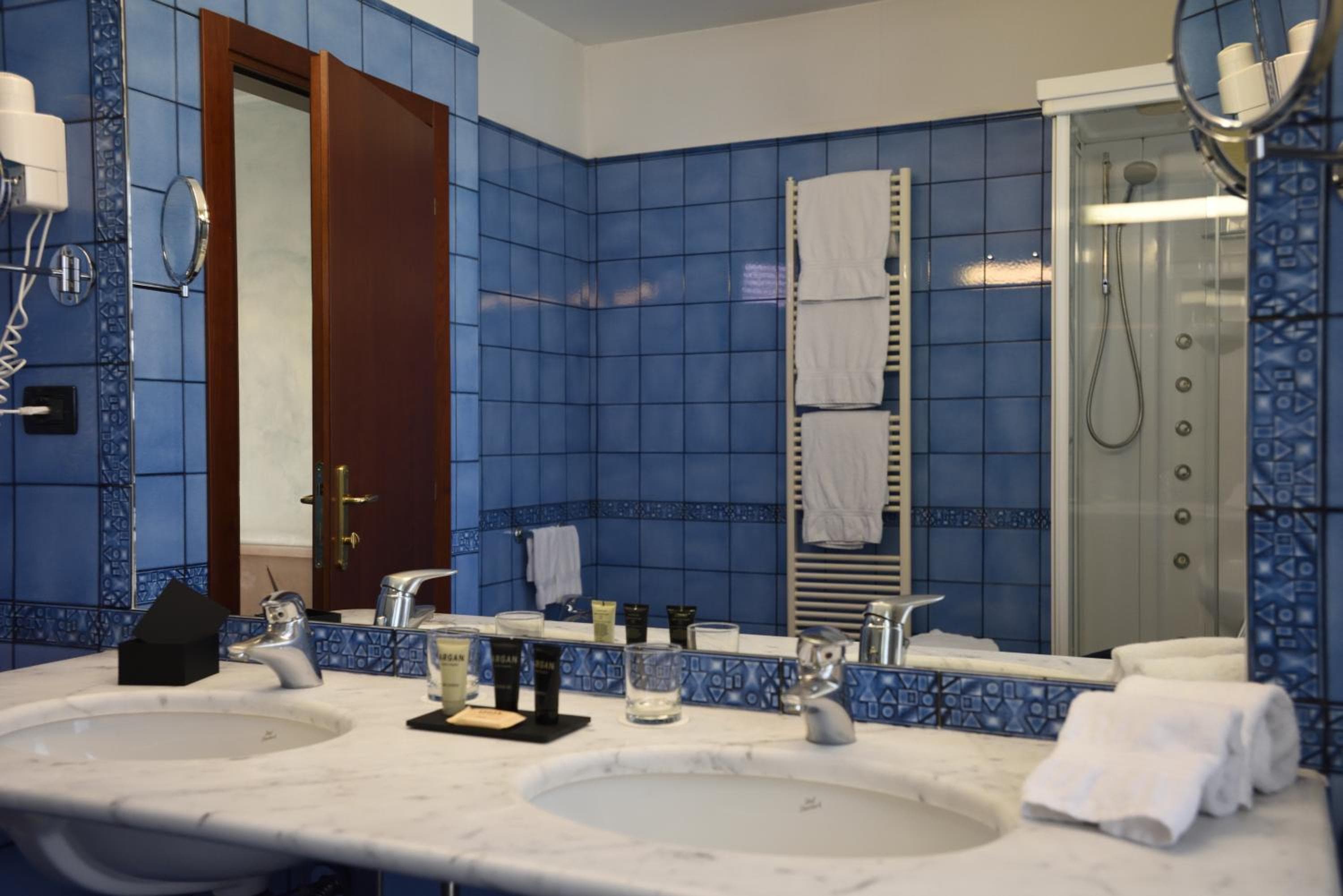 Hotel Raffaello — 23