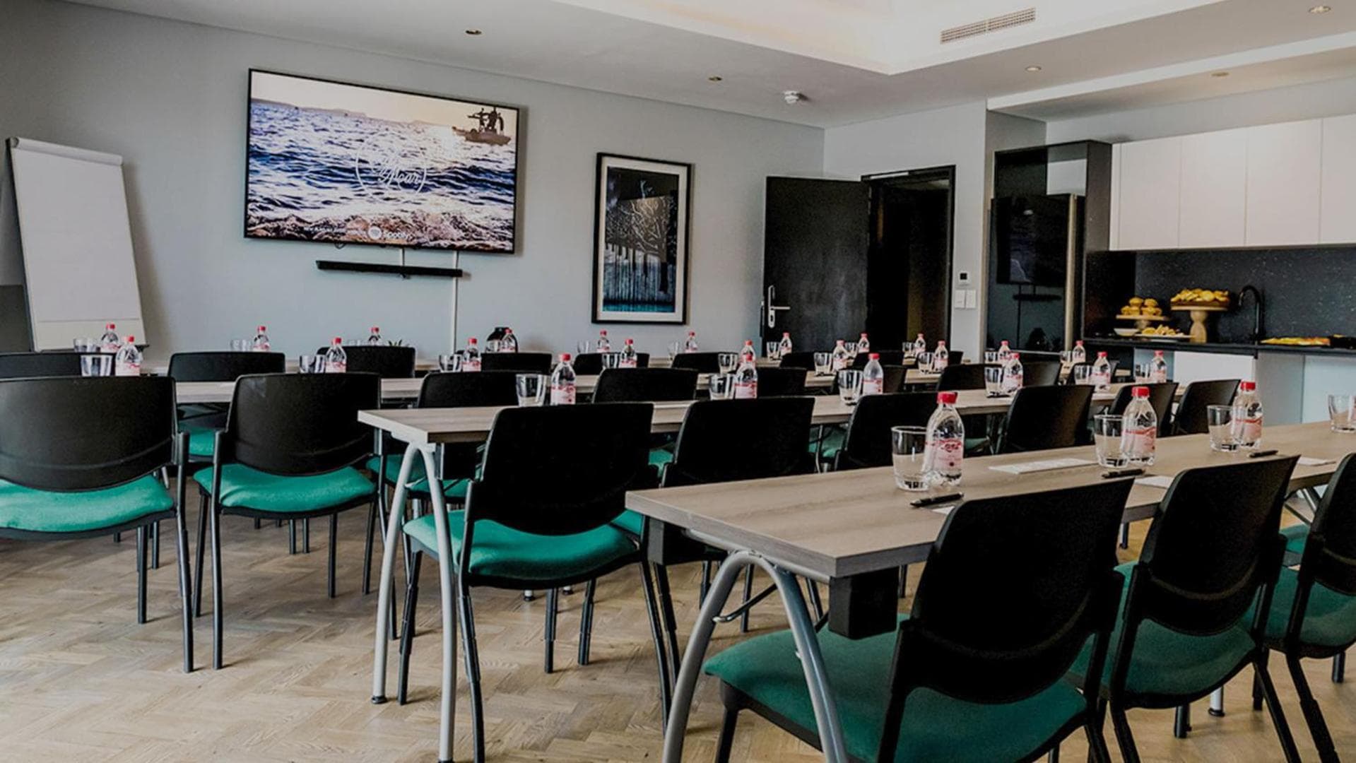 The Onyx Apartment Hotel by NEWMARK hotel, 57 Heerengracht Street, Cape Town, South Africa — photo 57