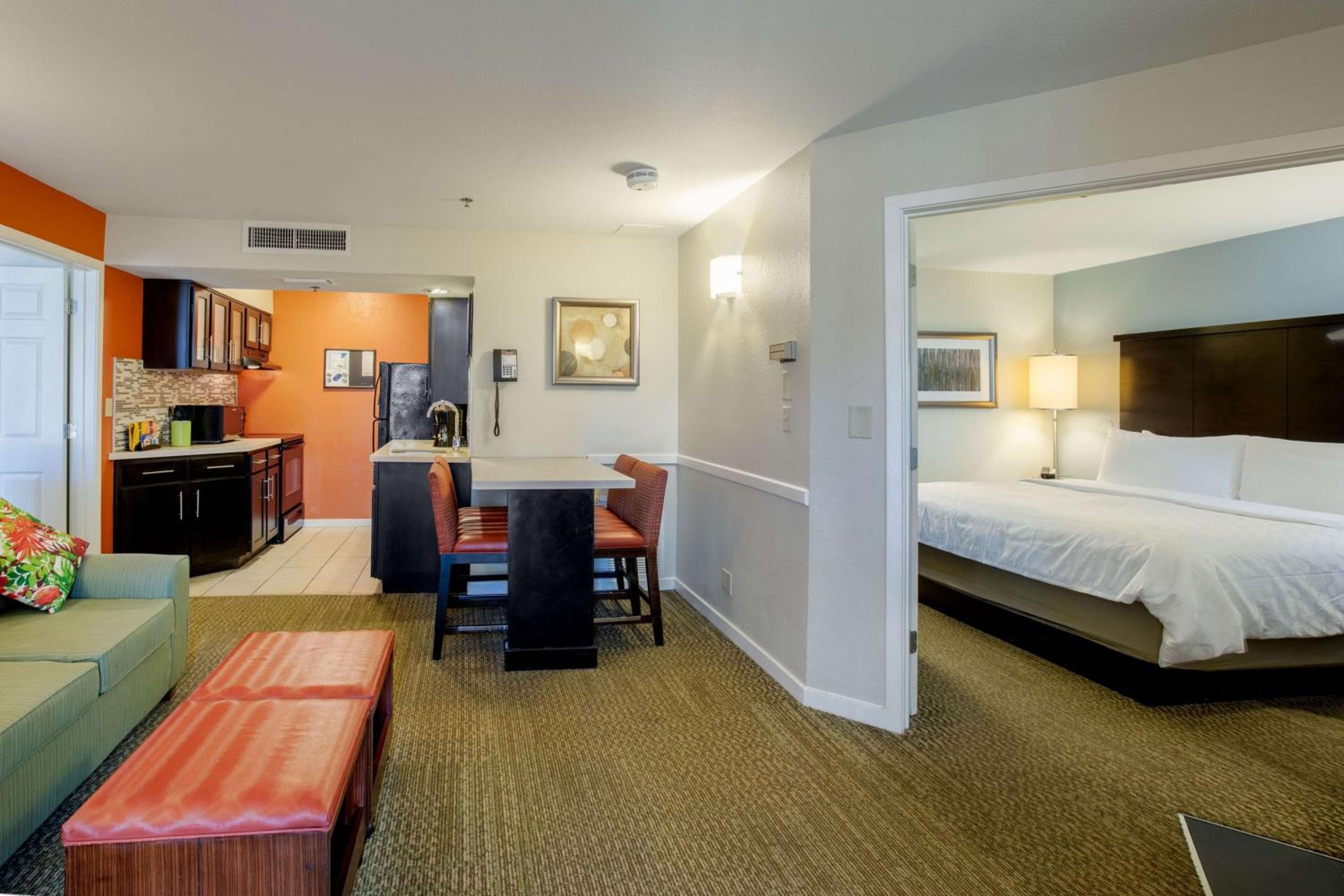 Sonesta ES Suites Orlando - Lake Buena Vista — 6
