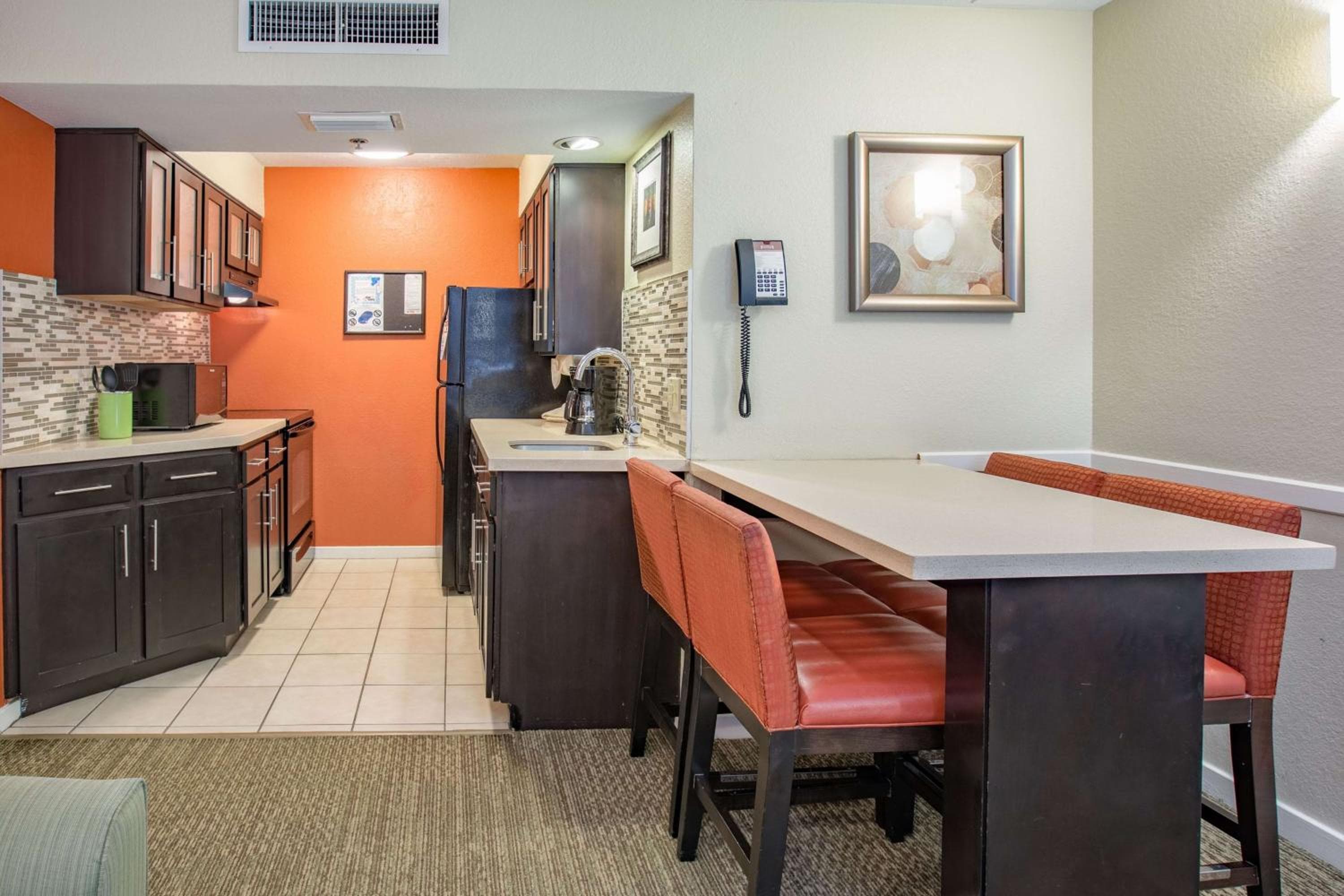Sonesta ES Suites Orlando - Lake Buena Vista — 11