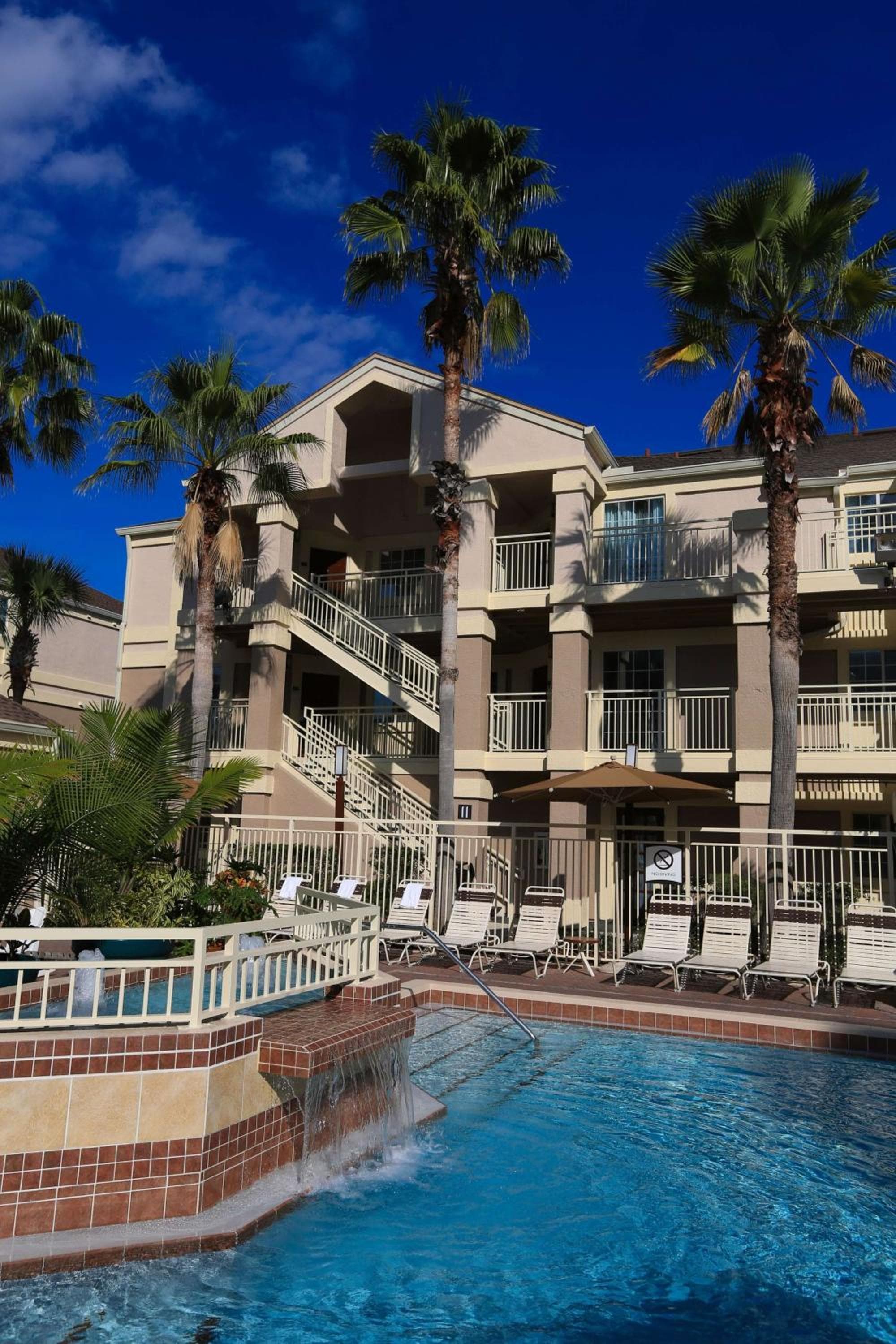 Sonesta ES Suites Orlando - Lake Buena Vista — 1