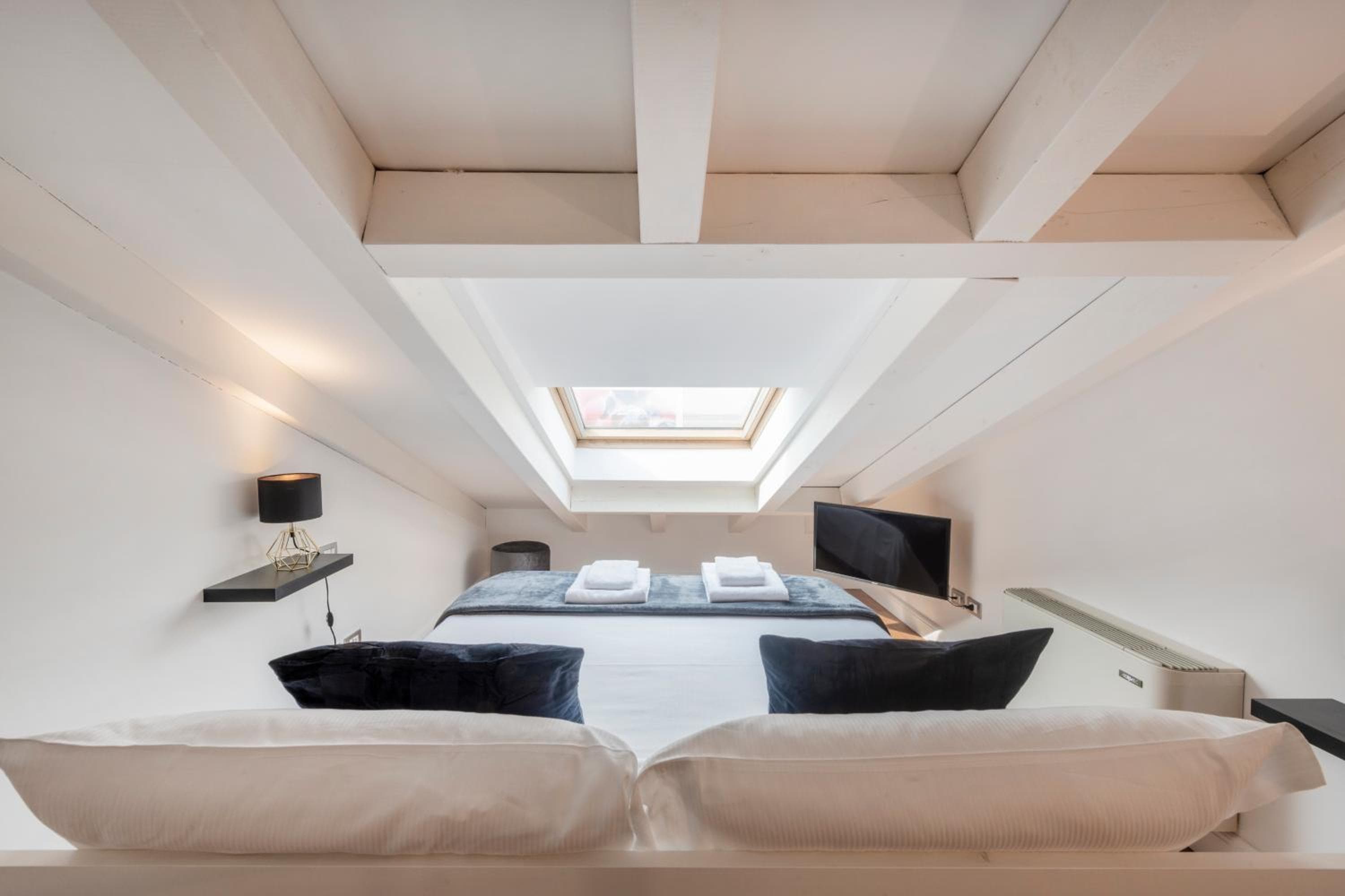 Milan Royal Suites - Centro — 12