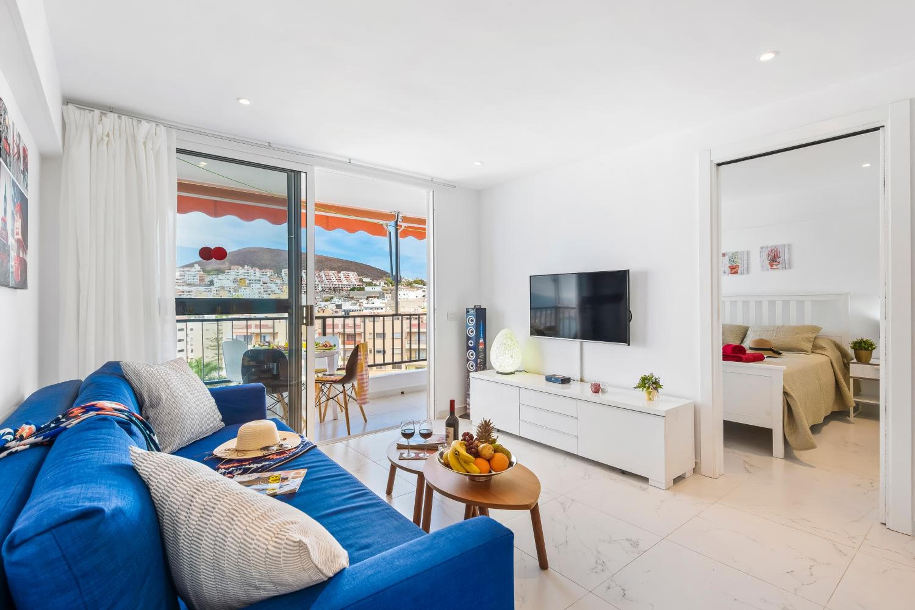 76 Los Cristianos first sea line, Wi Fi — 2