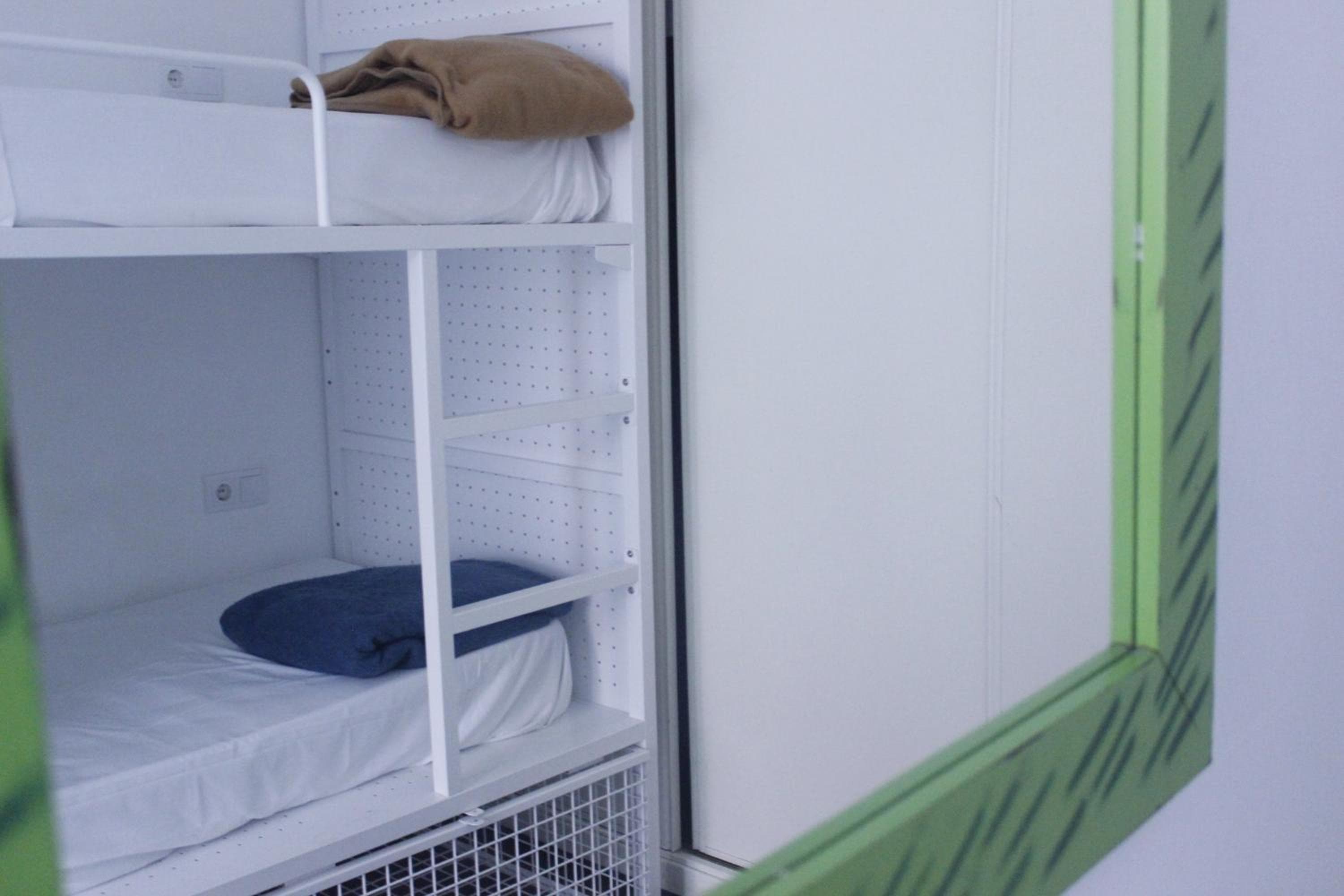 Feel Hostels Soho Malaga — 18