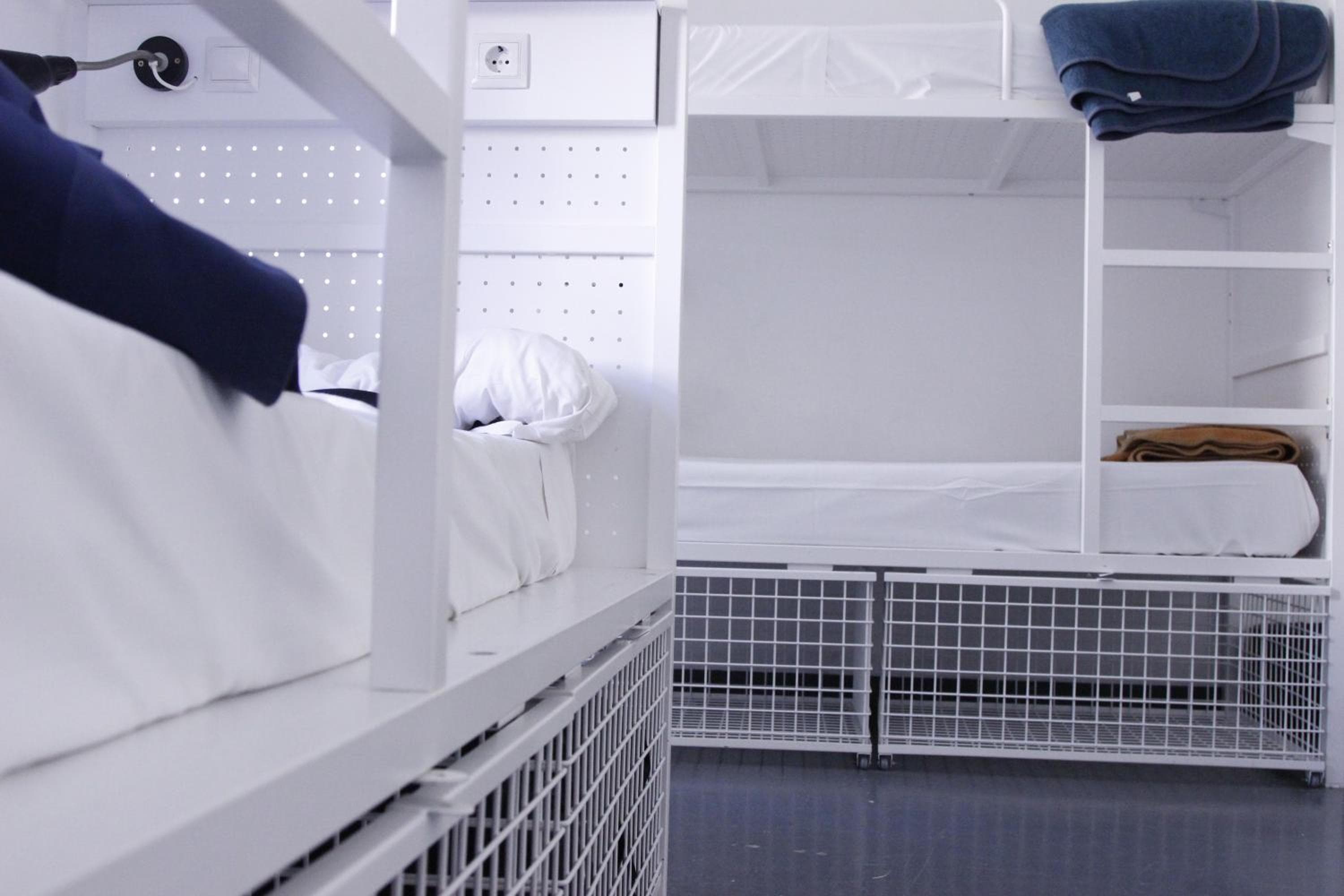 Feel Hostels Soho Malaga — 7