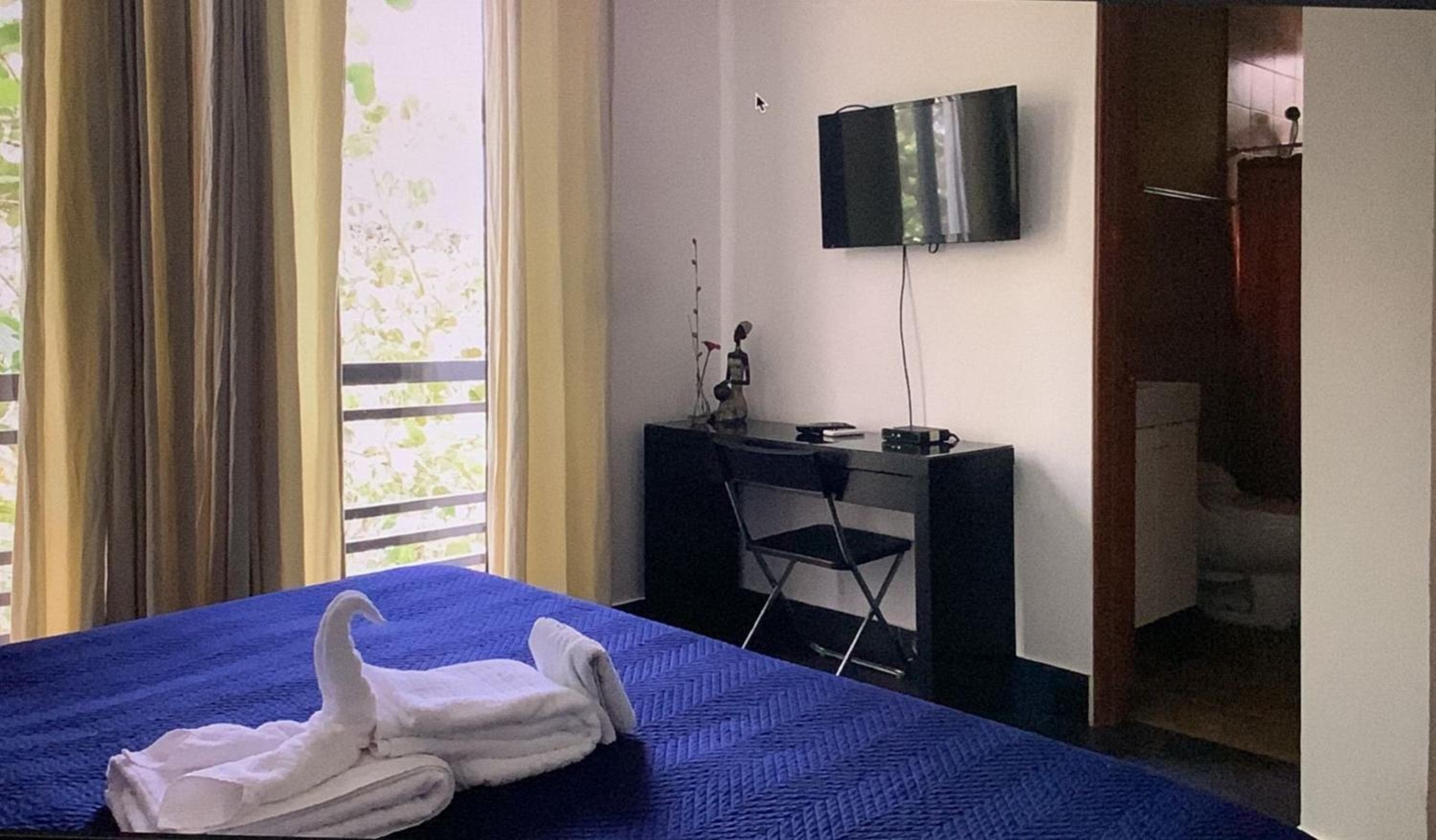 Manaya Bed & Breakfast — 28