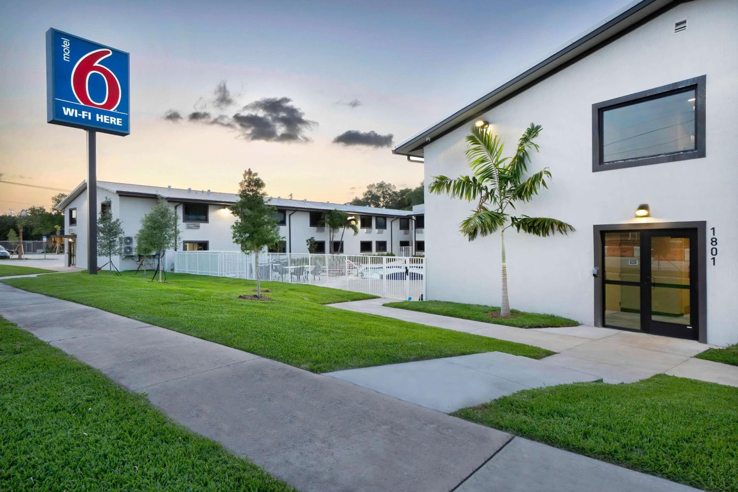 Motel 6-Fort Lauderdale, FL — 1