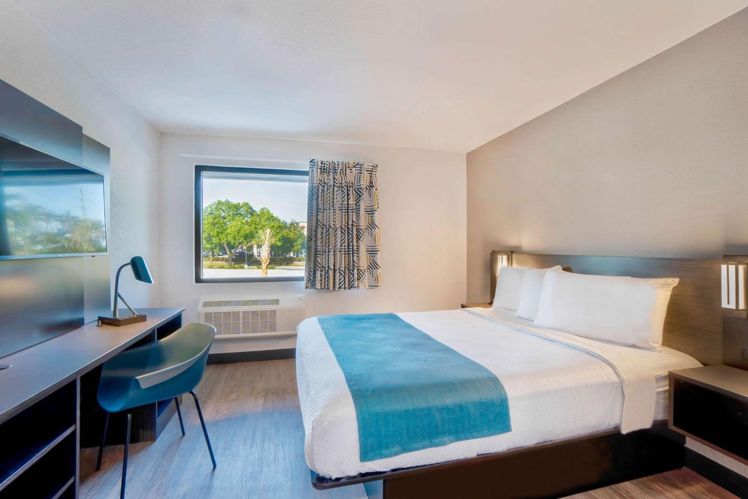 Motel 6-Fort Lauderdale, FL — 7