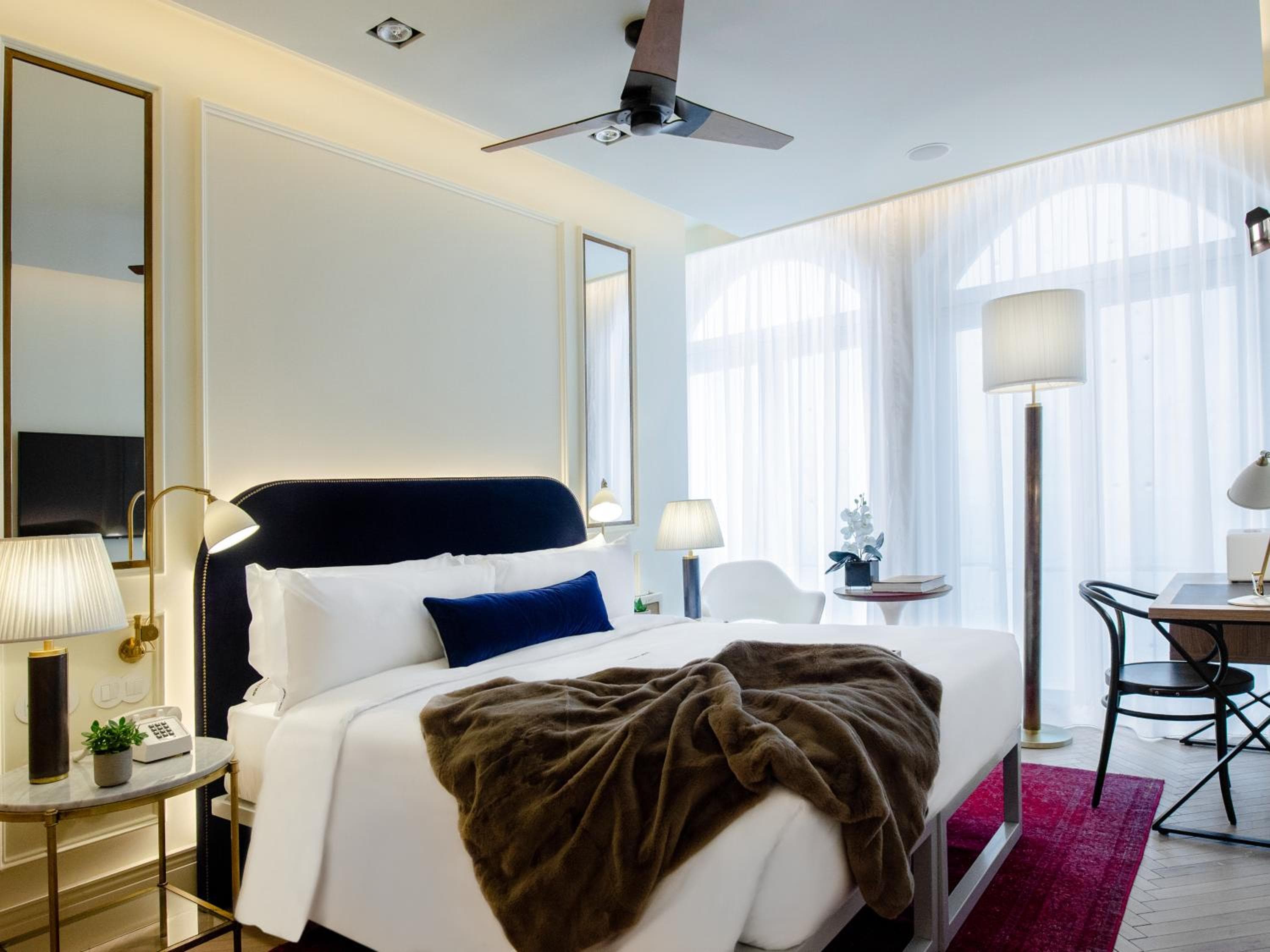 Browns Avenue Hotel — 25