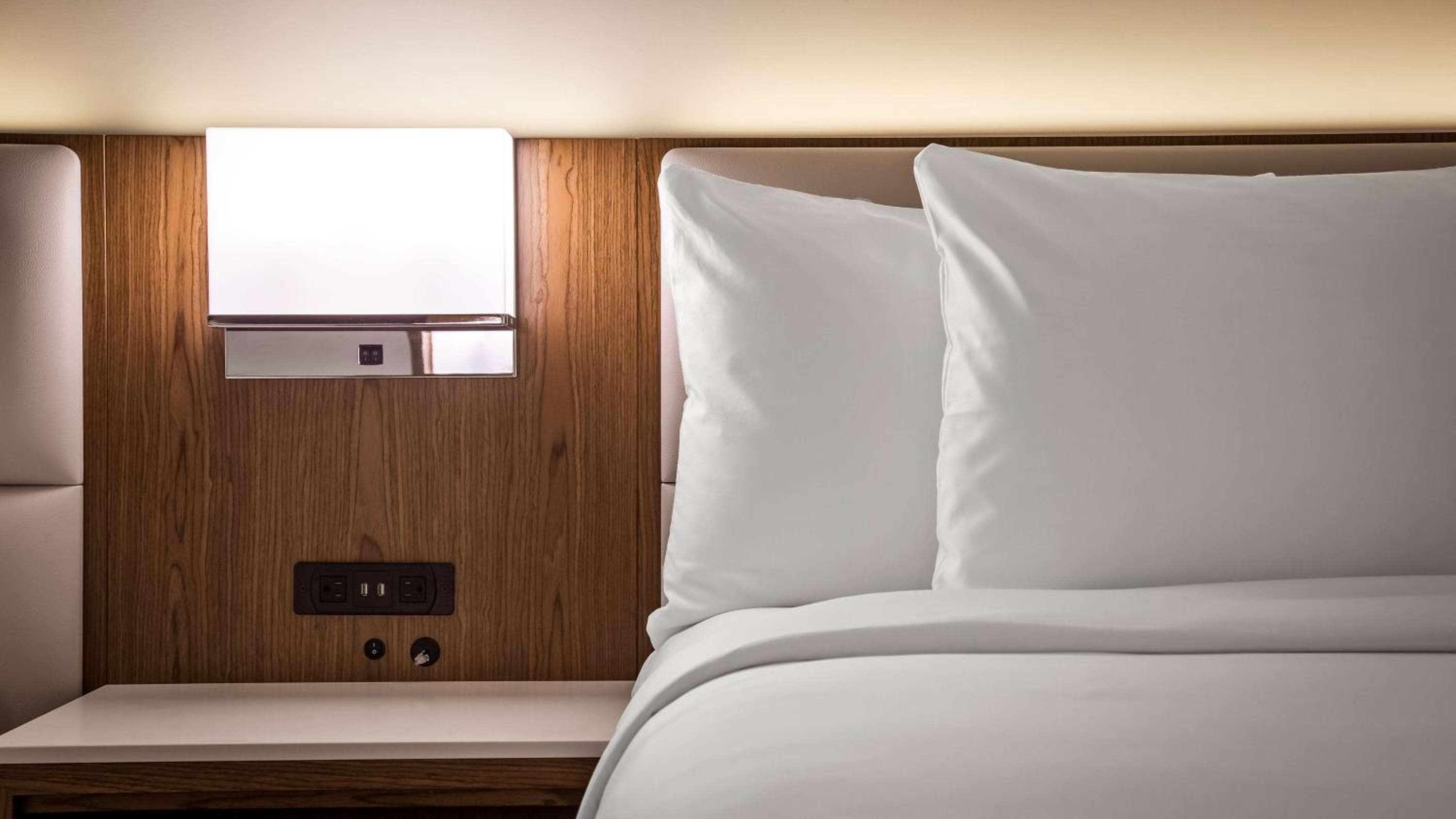 Best Western Premier Empire State Hotel — 16